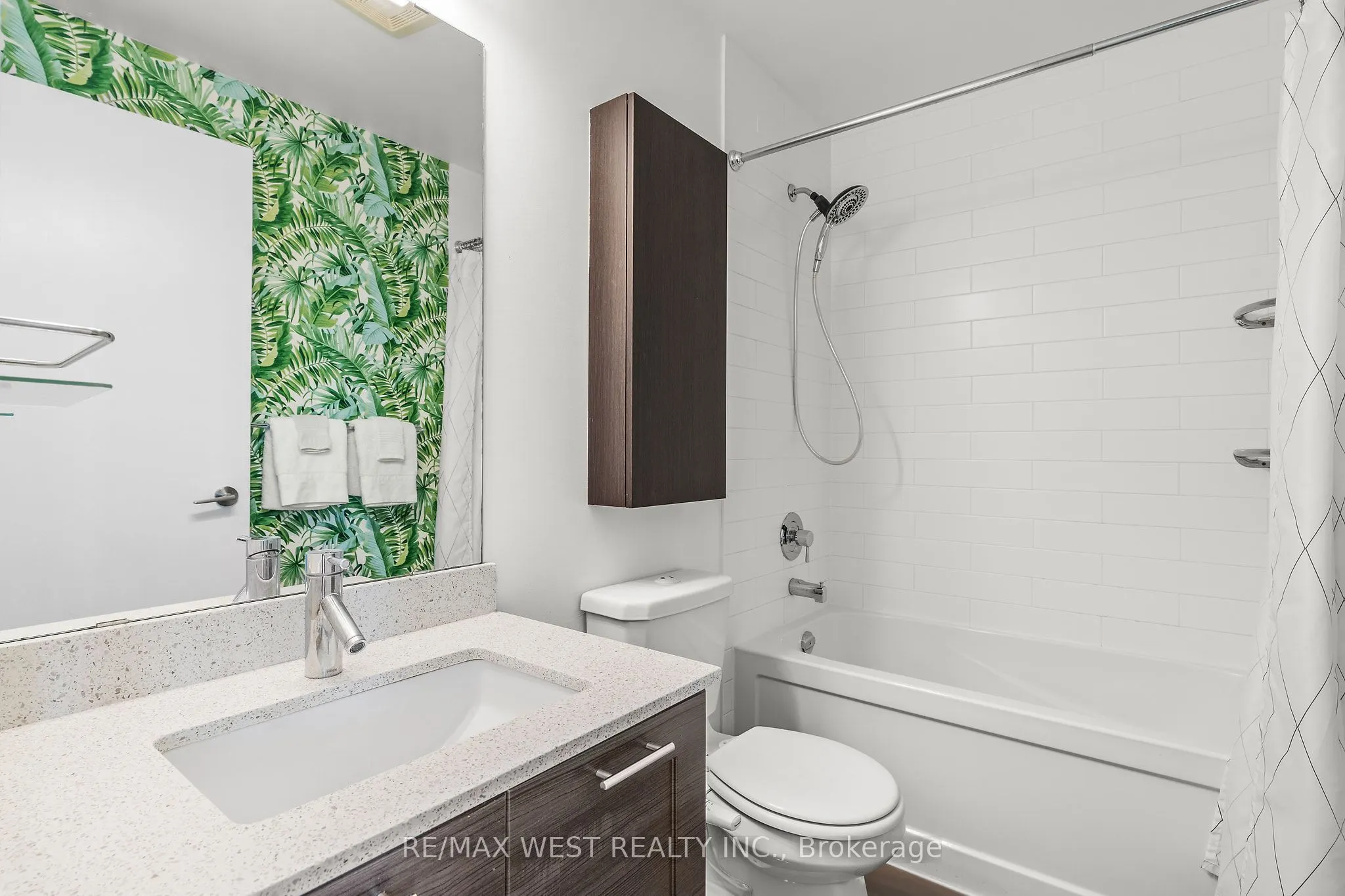 169 Fort York Boulevard #1002