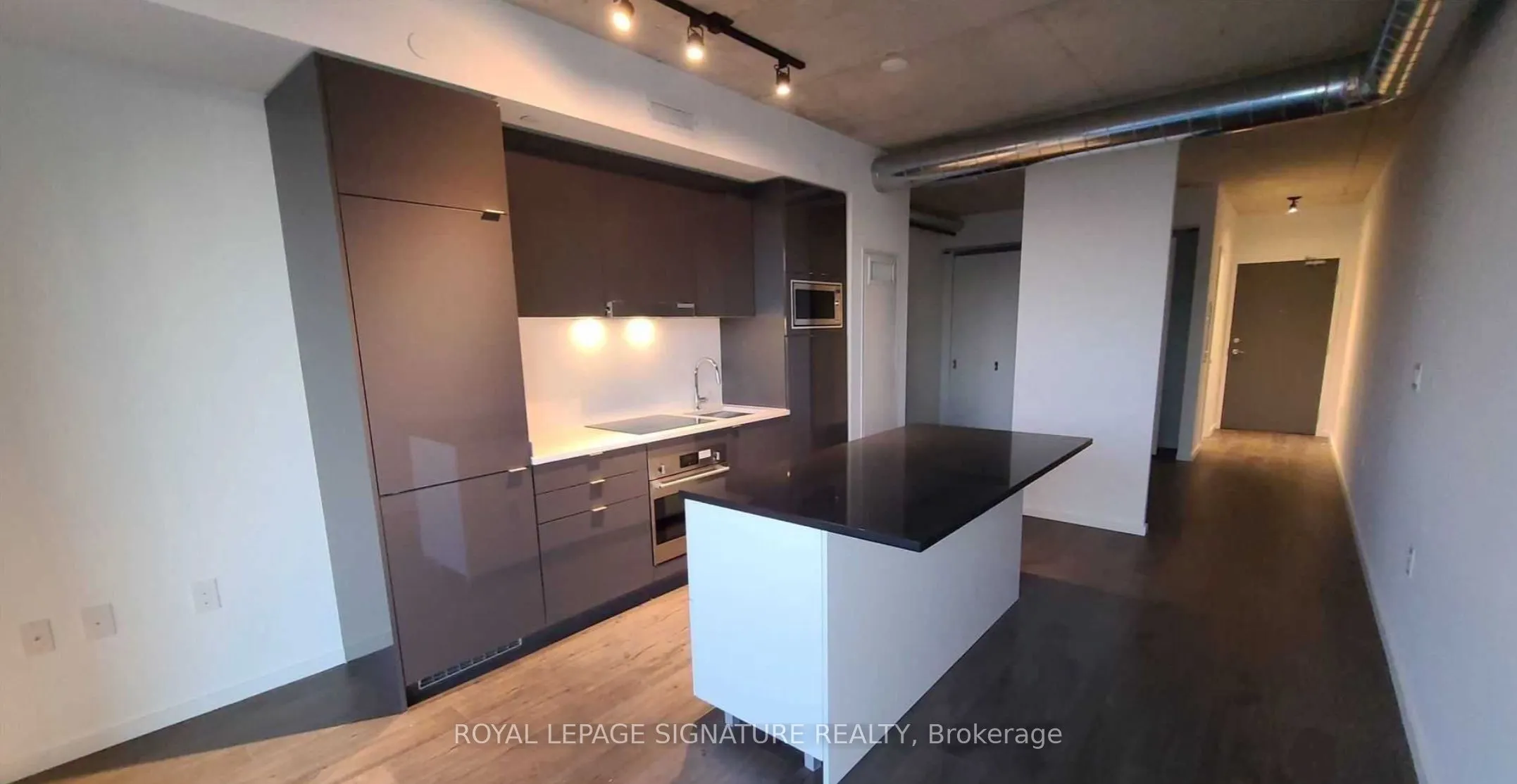 21 Lawren Harris Square #806