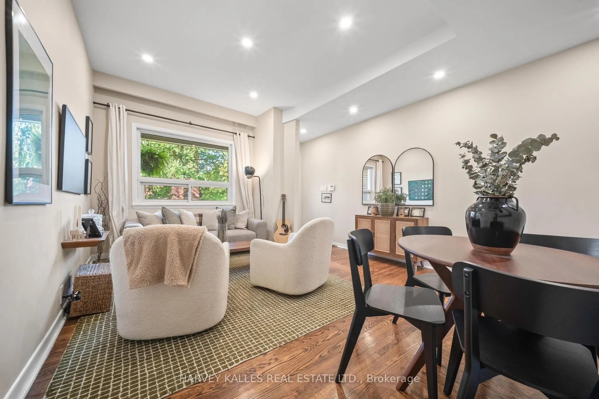 495 Roxton Road