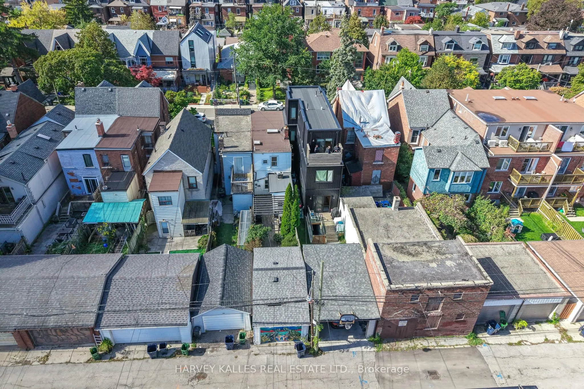 495 Roxton Road
