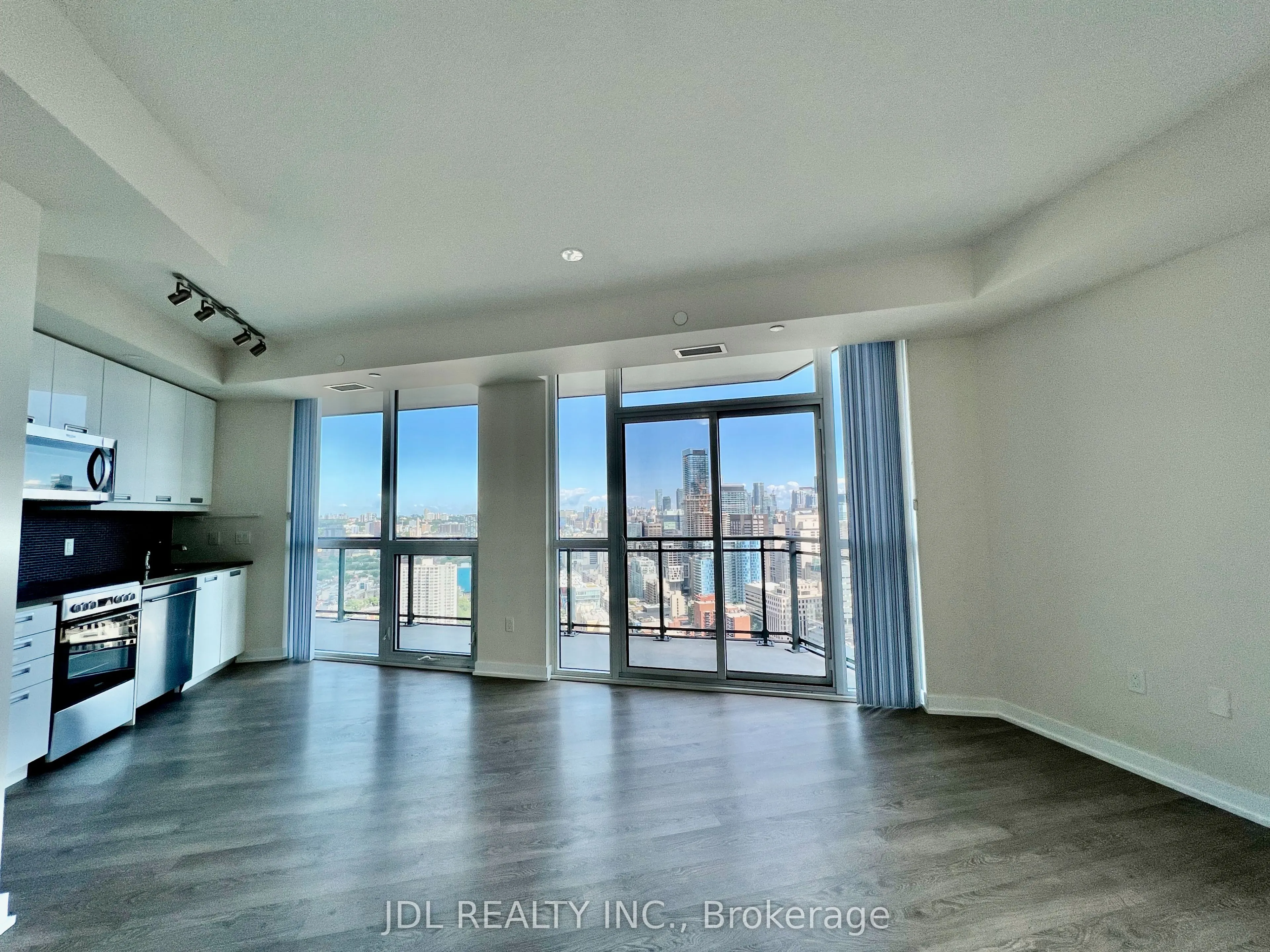 99 John Street #3709