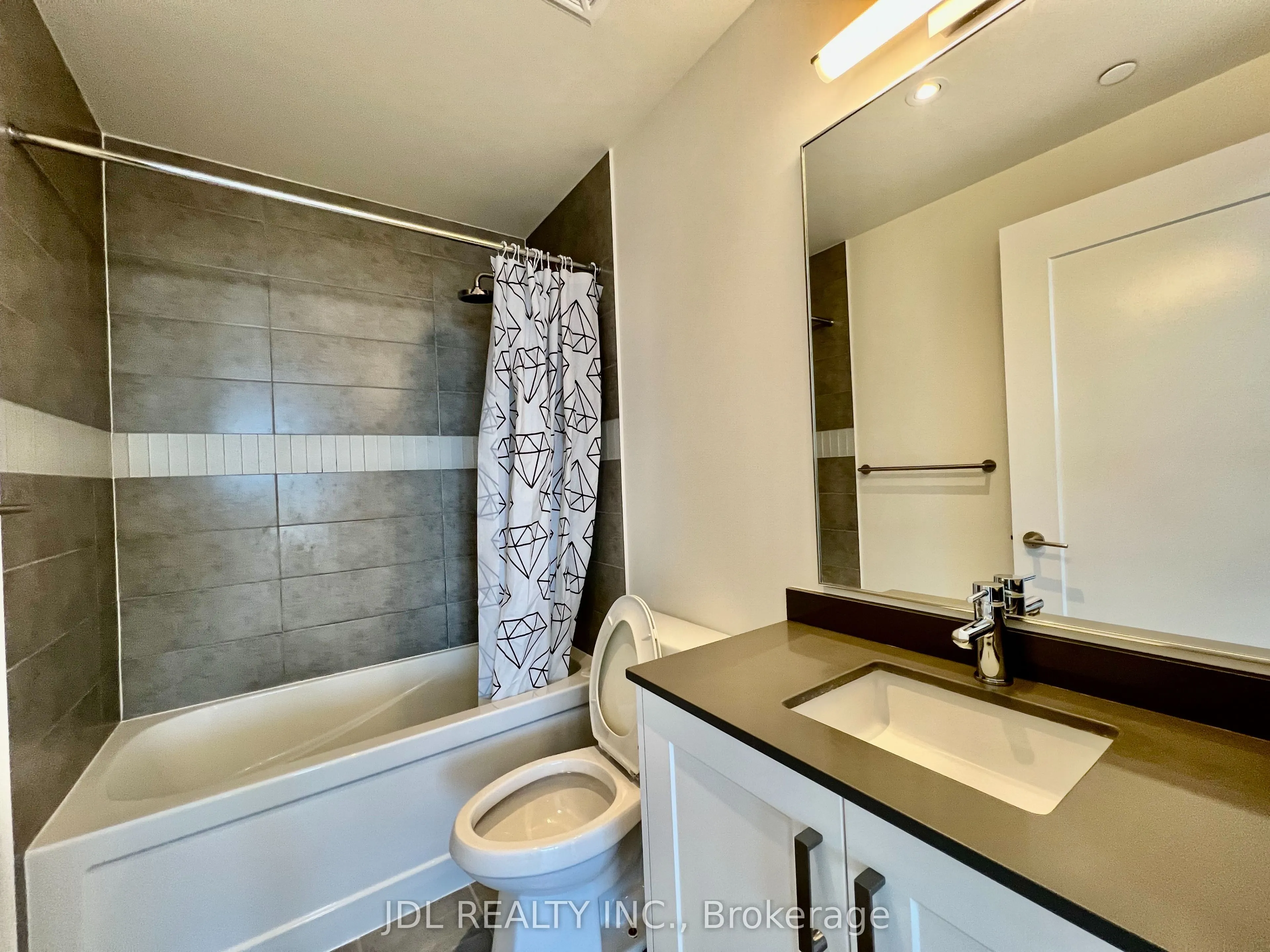 99 John Street #3709