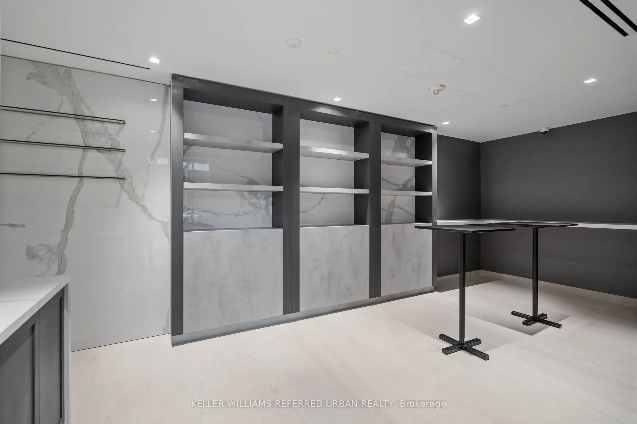 117 Broadway Avenue #318