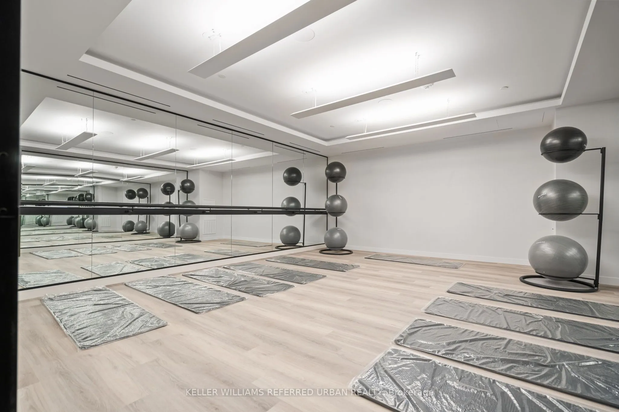 117 Broadway Avenue #318
