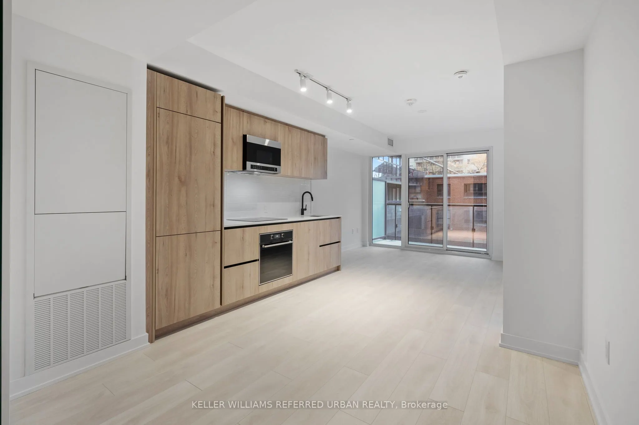 117 Broadway Avenue #318