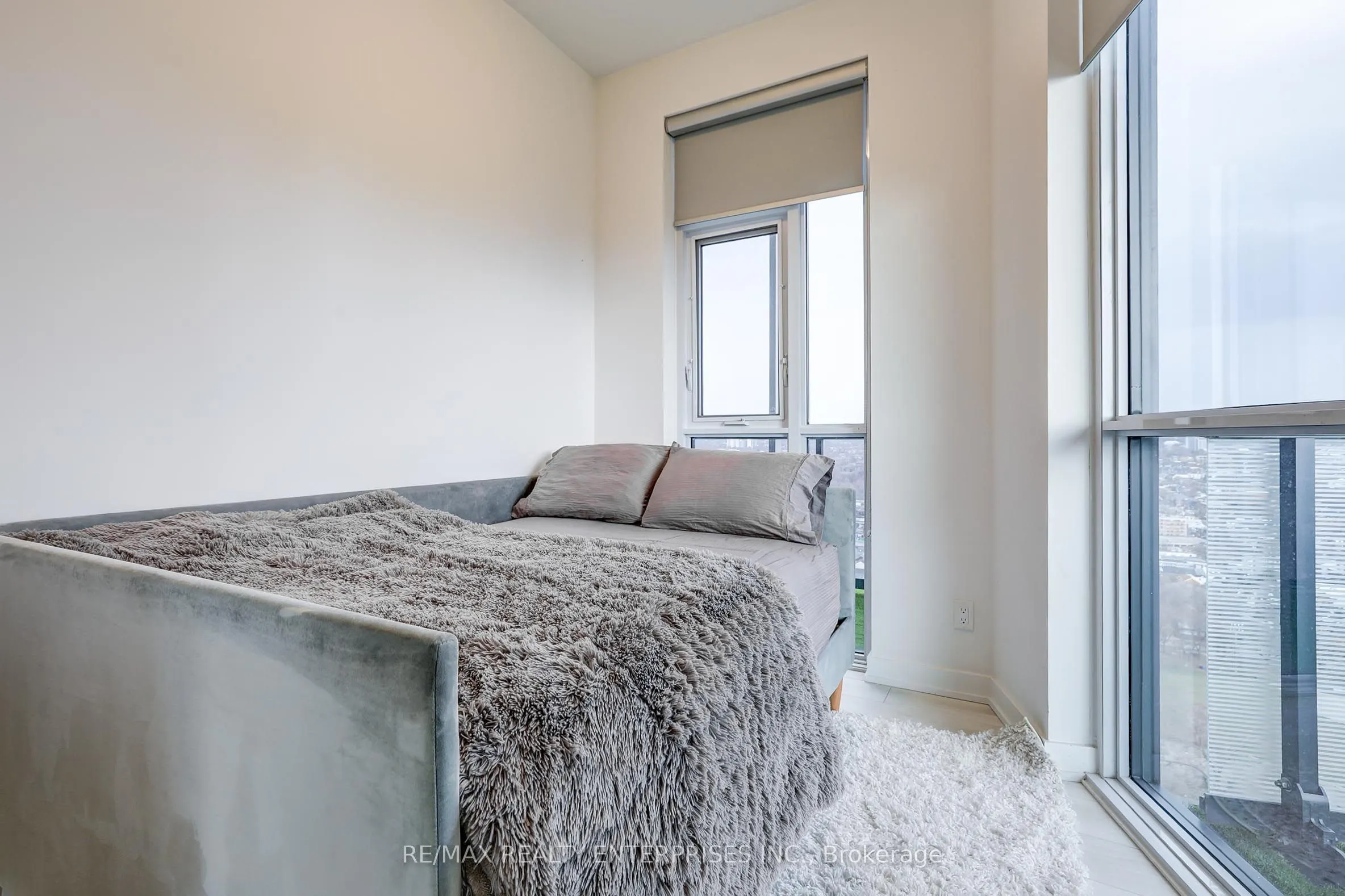 30 Ordnance Street #2706
