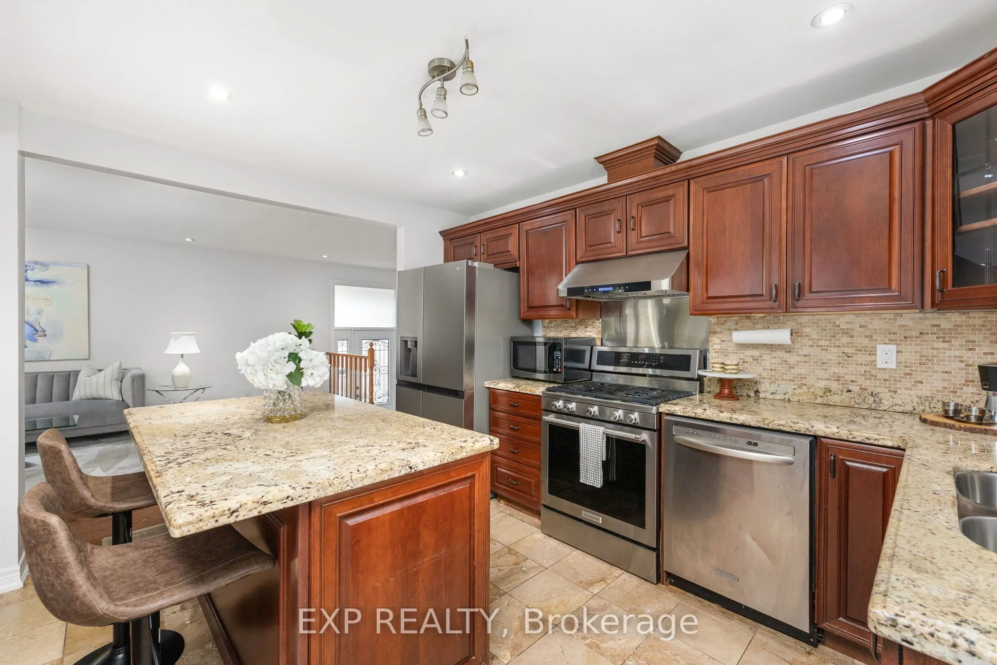 5 Tadcaster Place