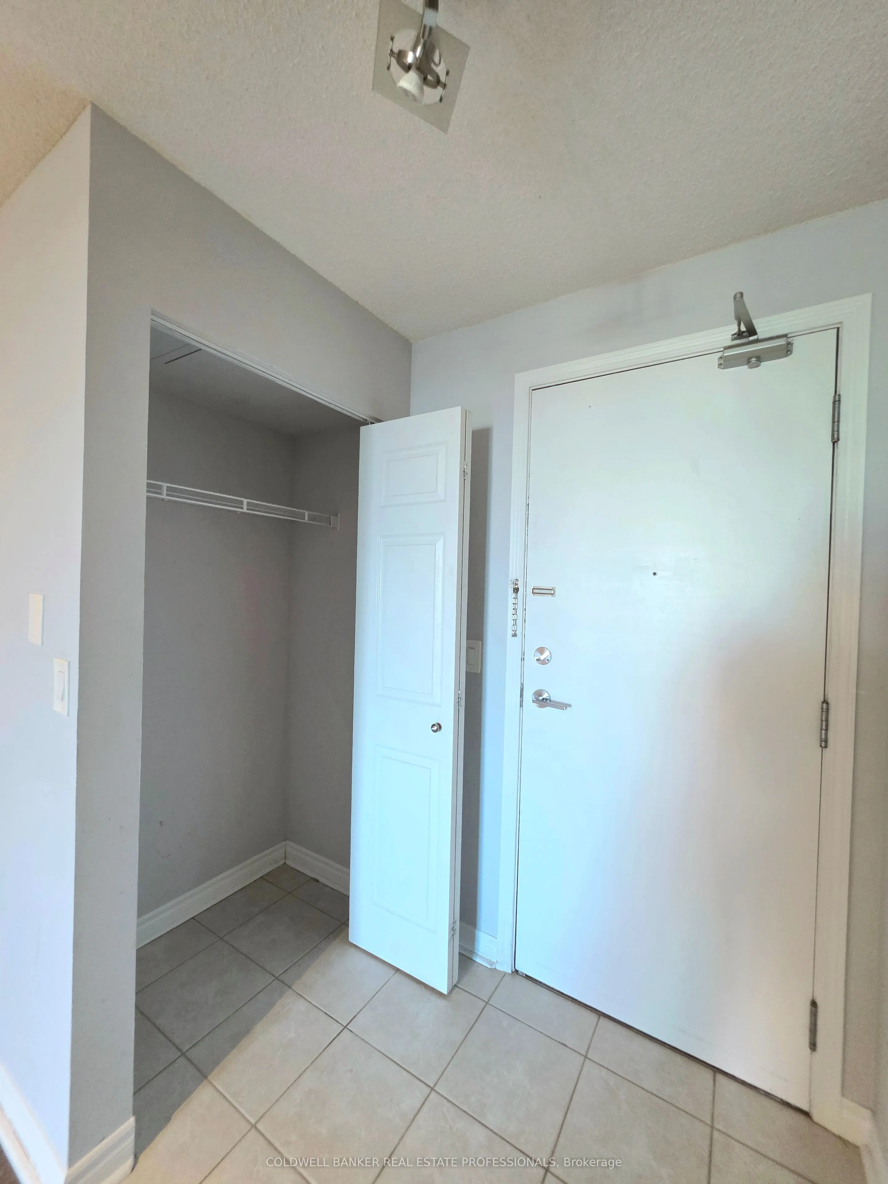 17 Barberry Place #2006