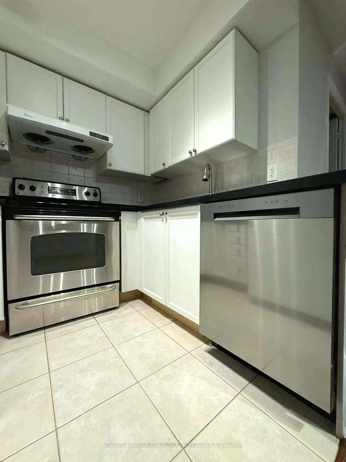 17 Barberry Place #2006