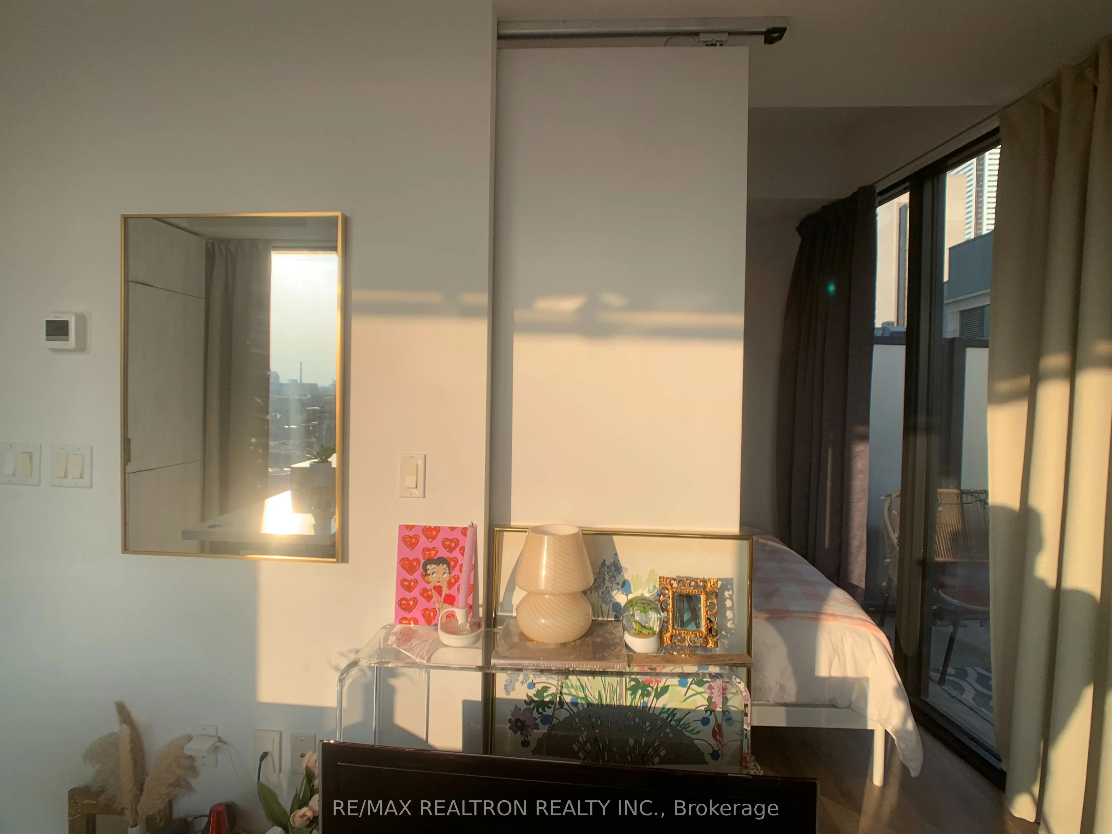 215 Queen Street W #1201