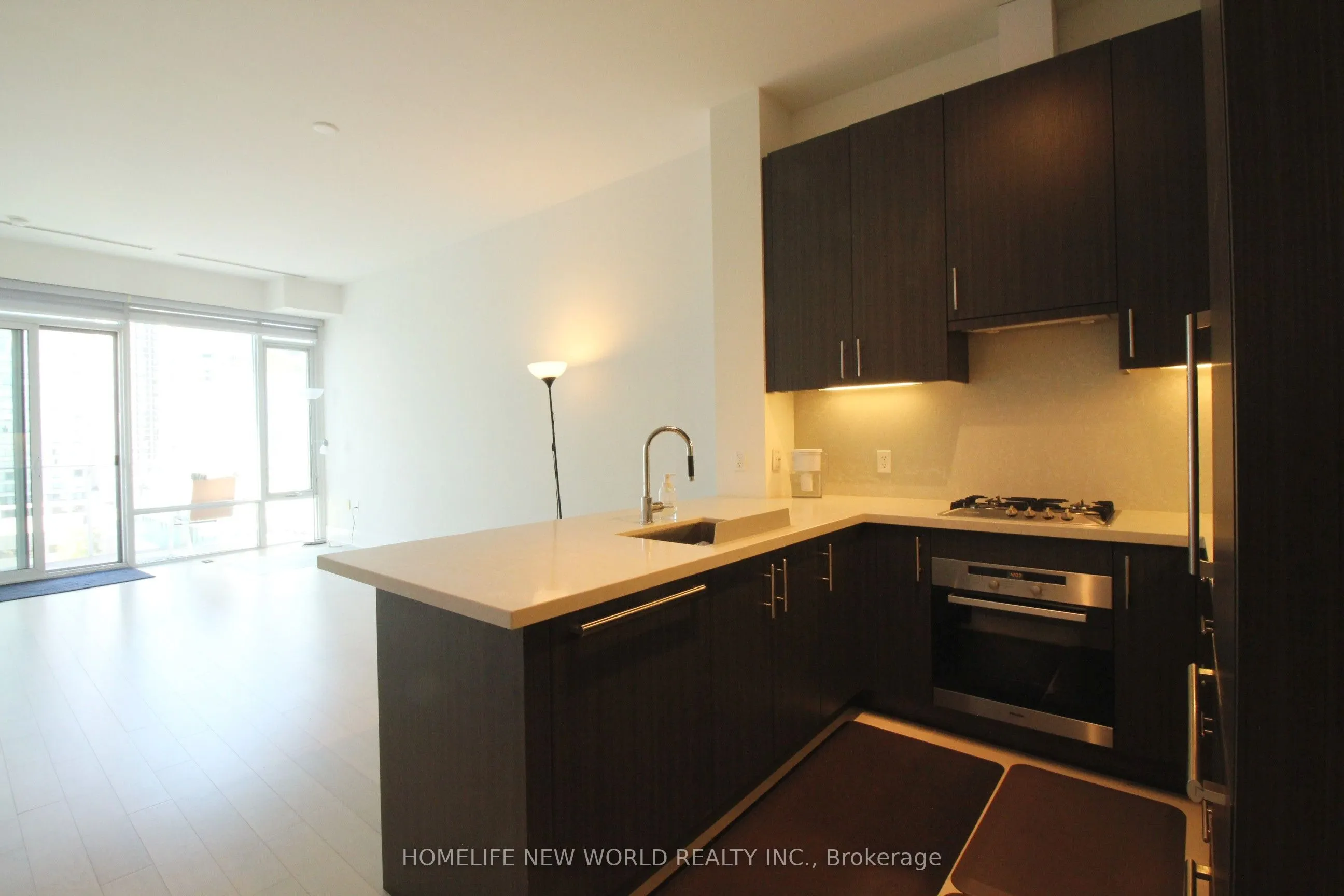 29 QUEENS QUAY E #1123