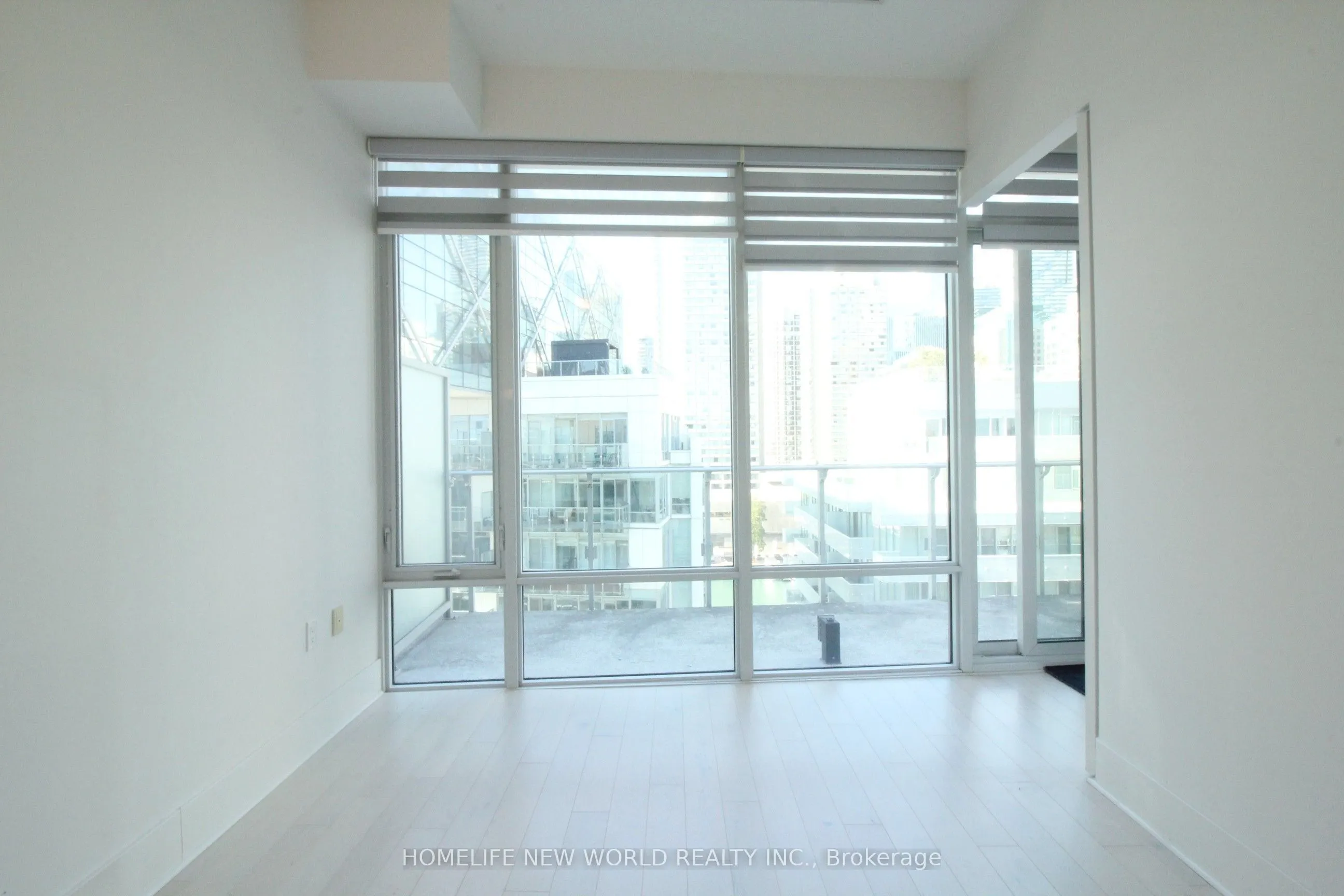 29 QUEENS QUAY E #1123