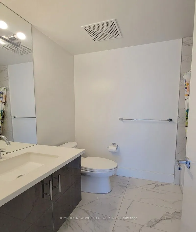 29 QUEENS QUAY E #1123