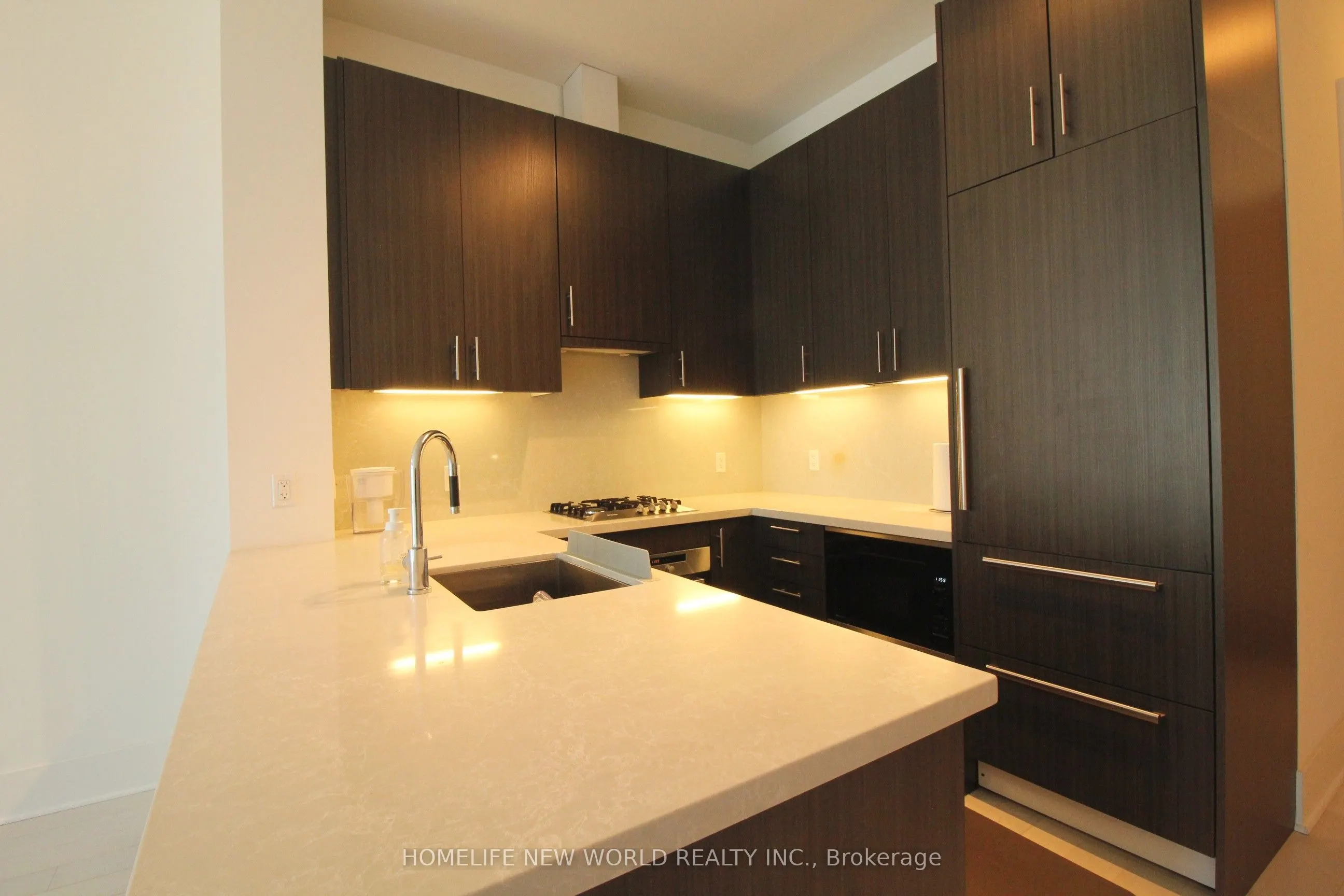 29 QUEENS QUAY E #1123