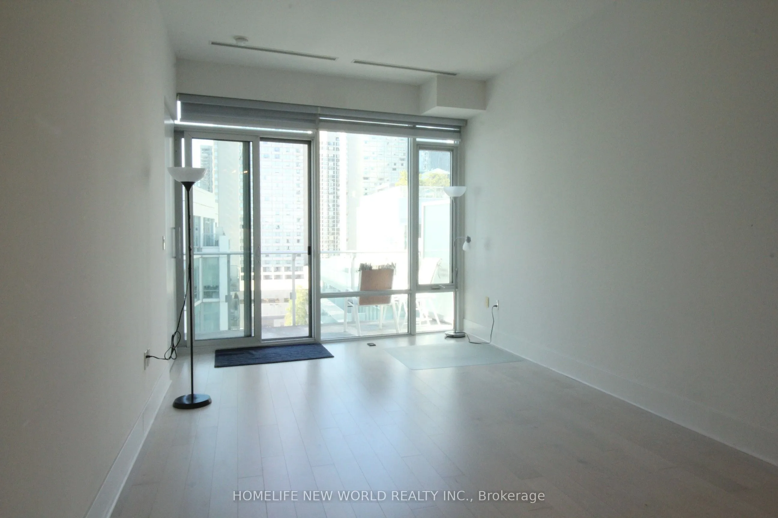 29 QUEENS QUAY E #1123