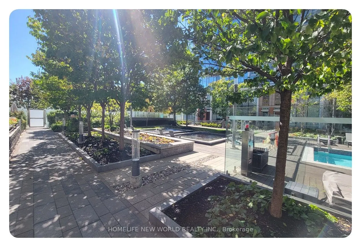 29 QUEENS QUAY E #1123