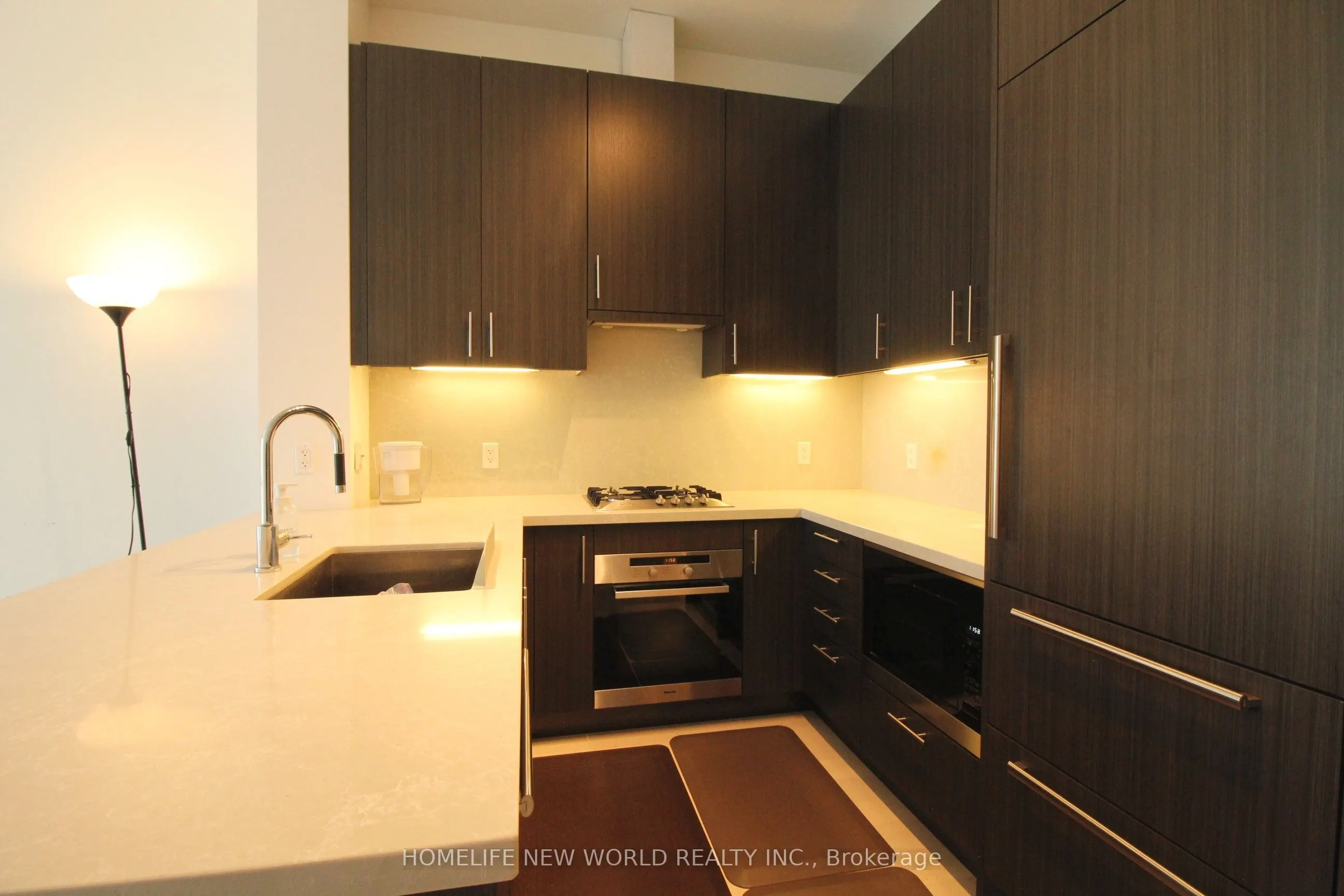 29 QUEENS QUAY E #1123