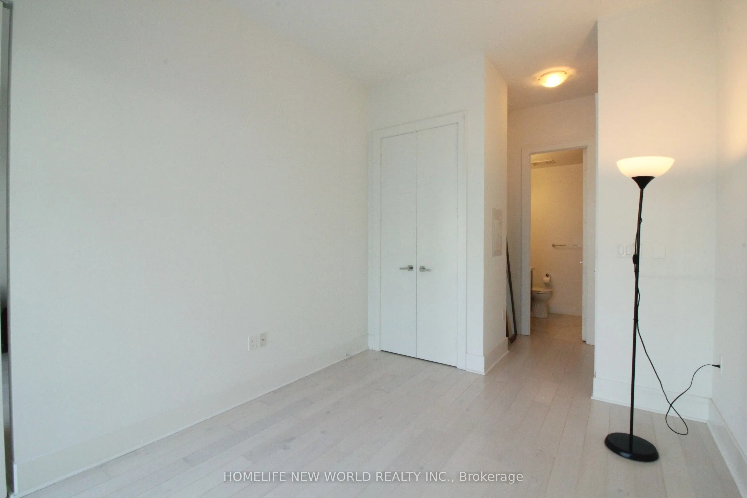 29 QUEENS QUAY E #1123