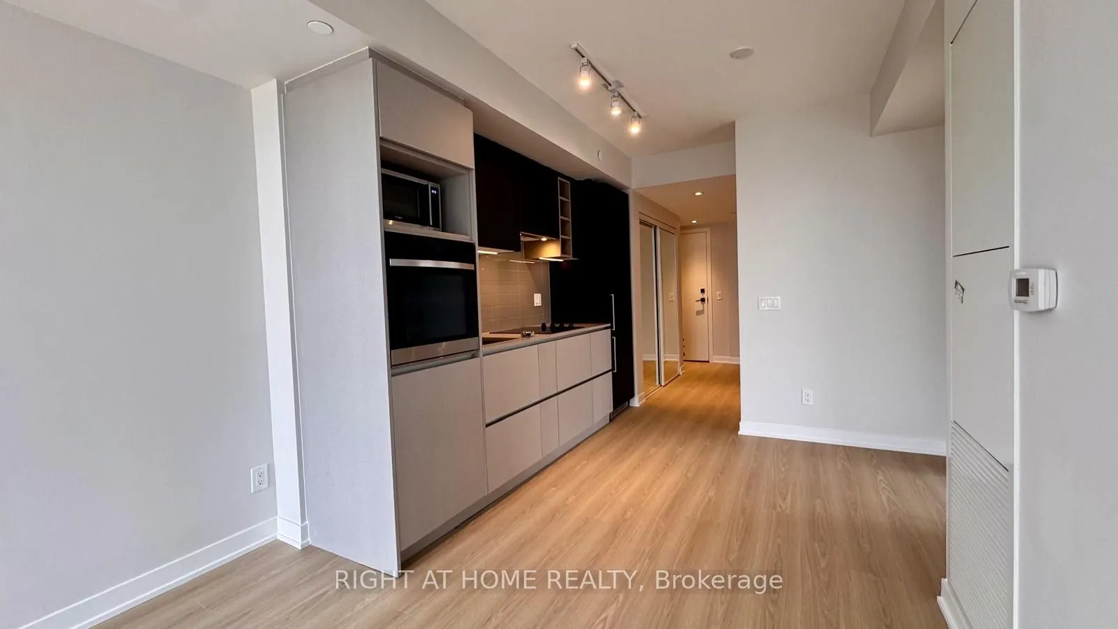 319 Jarvis Street #4106