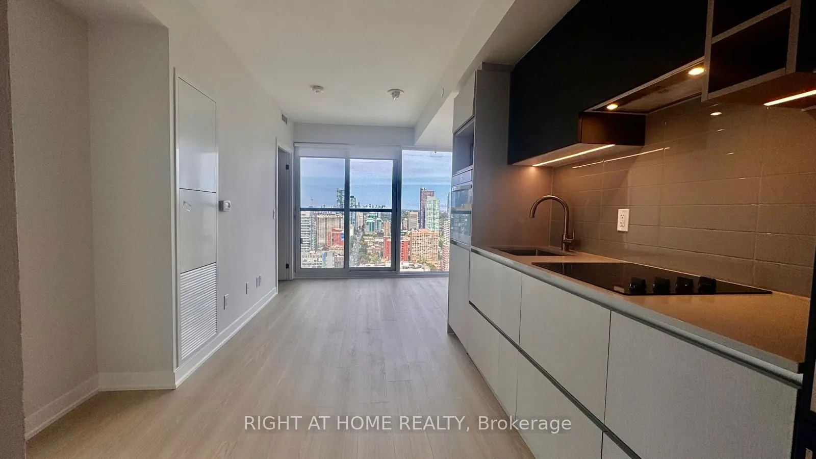 319 Jarvis Street #4106