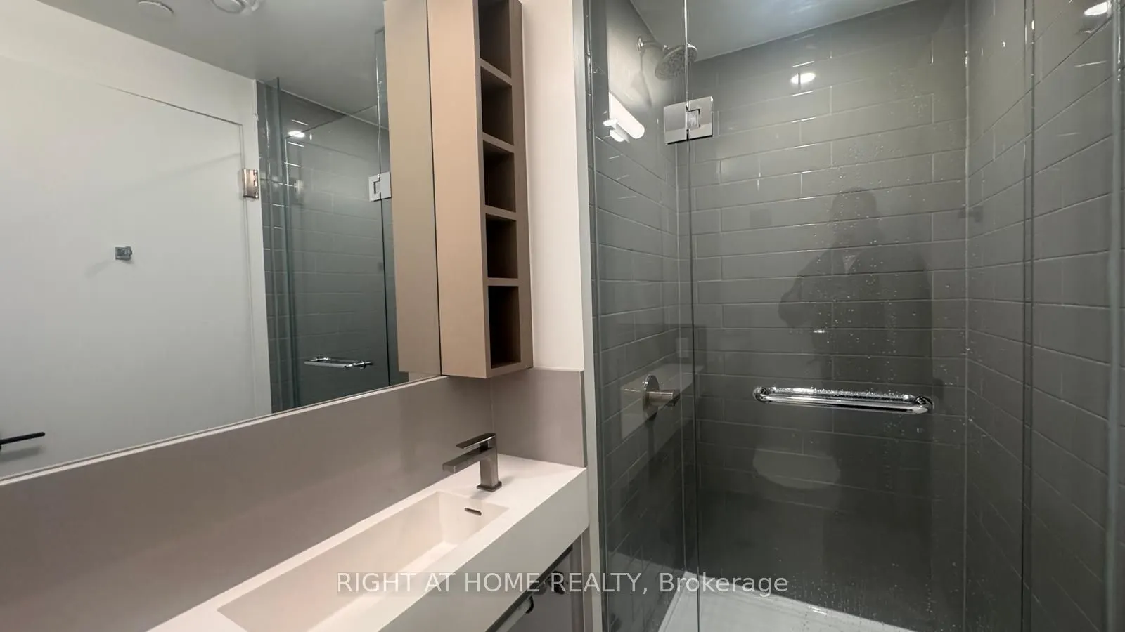 319 Jarvis Street #4106