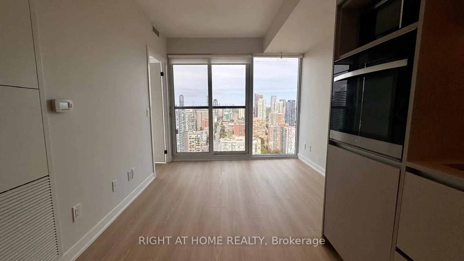 319 Jarvis Street #4106
