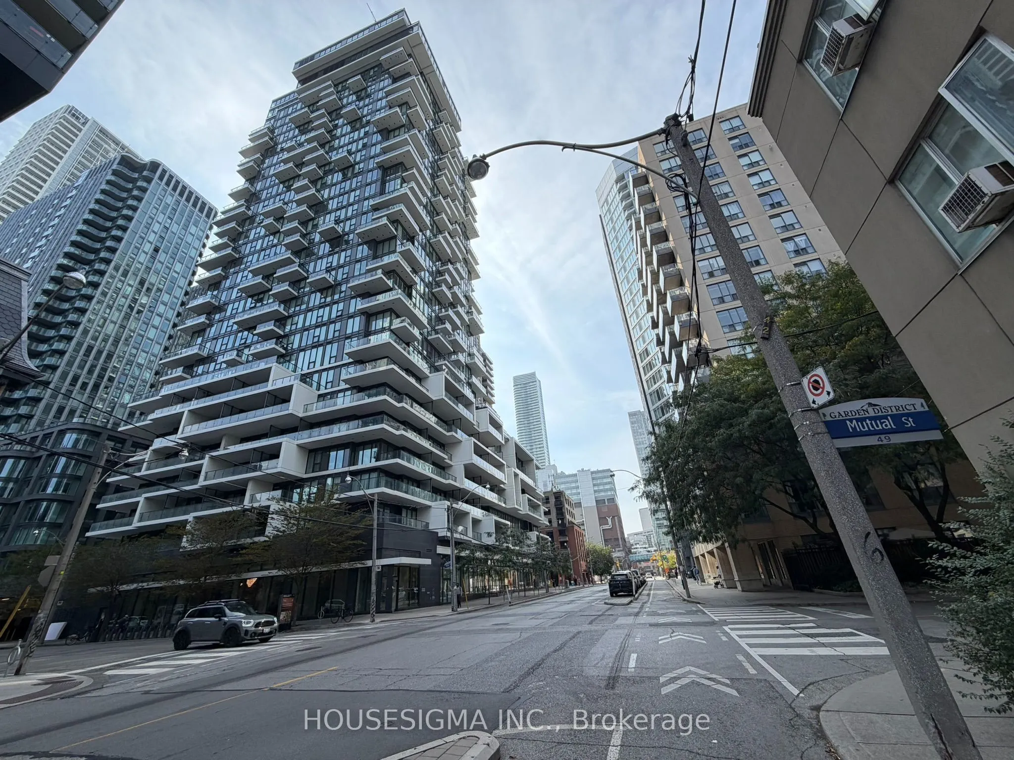 77 Shuter Street #612