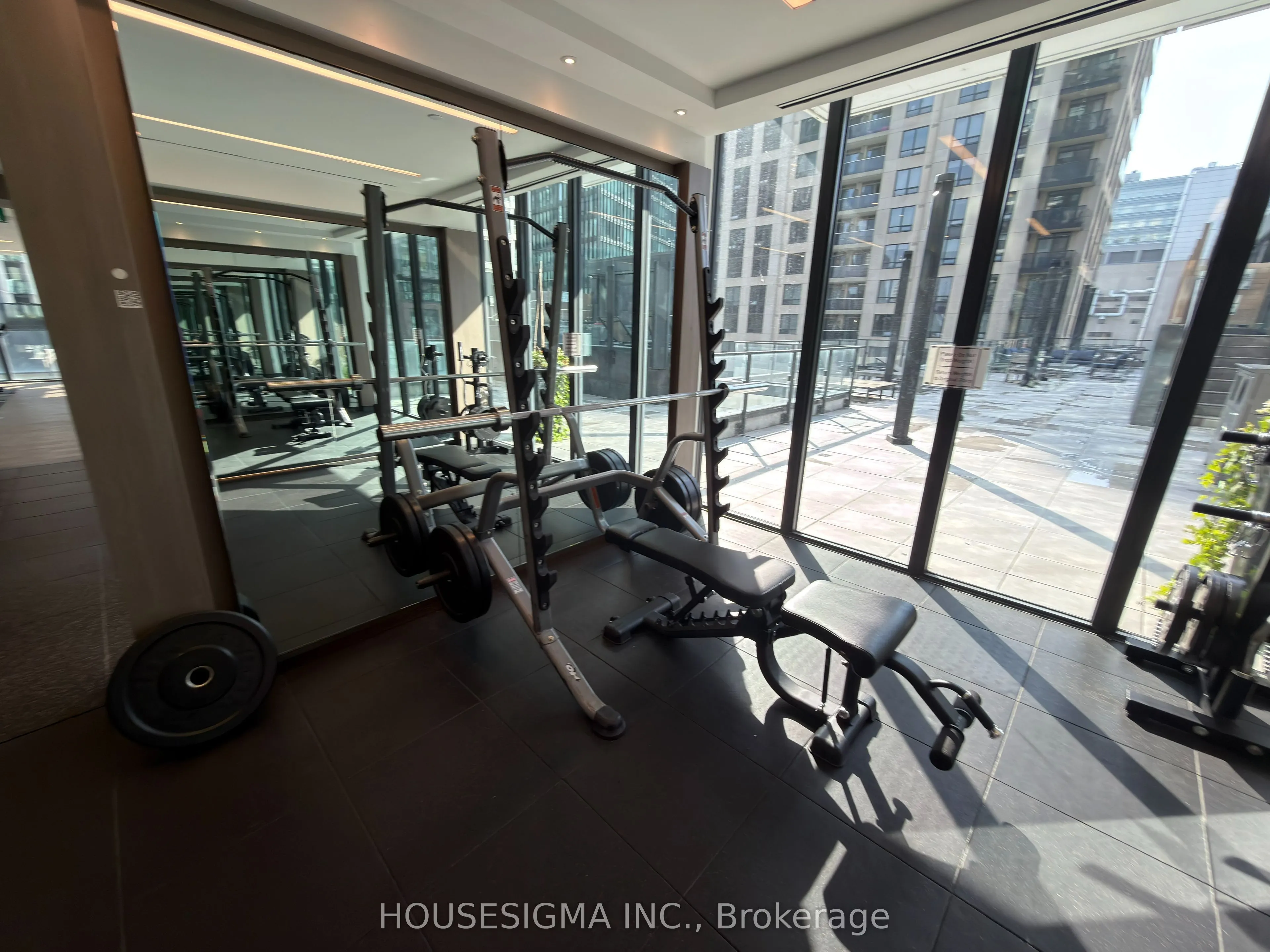 77 Shuter Street #612