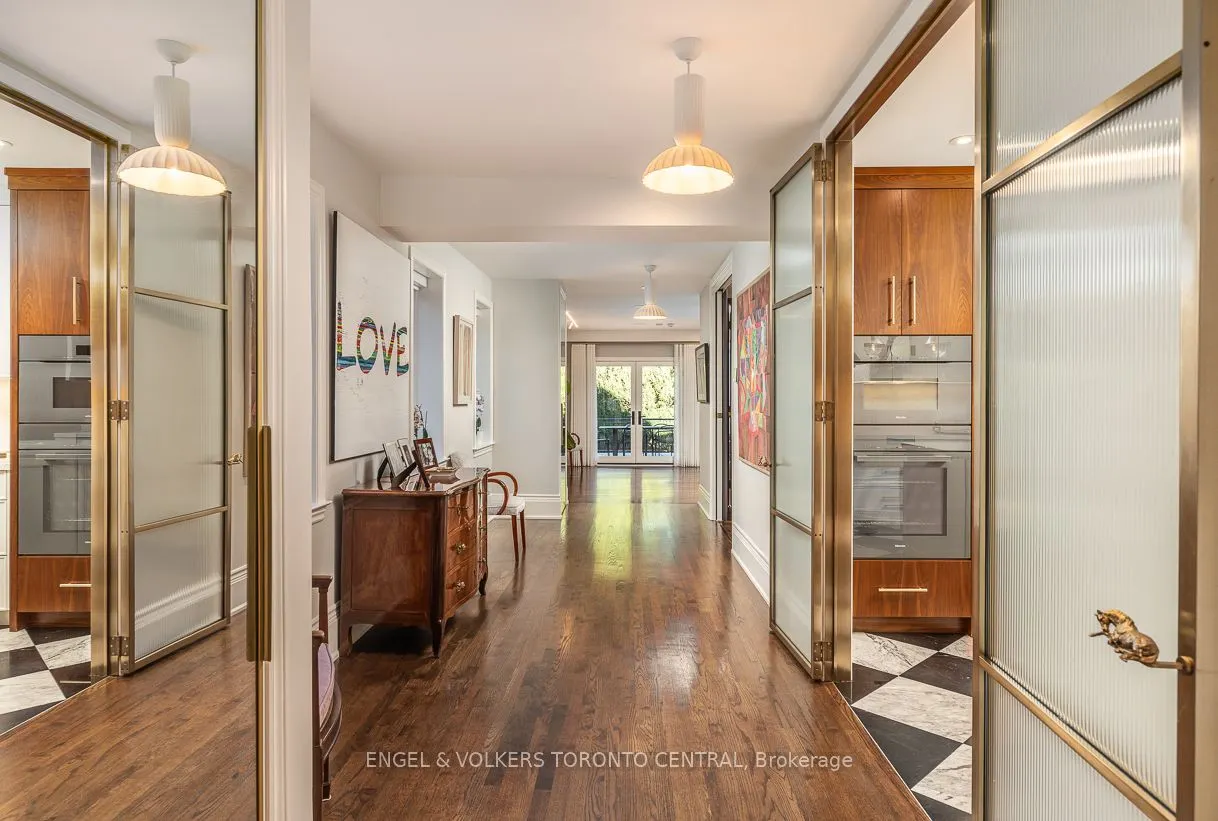 1 Bryce Avenue