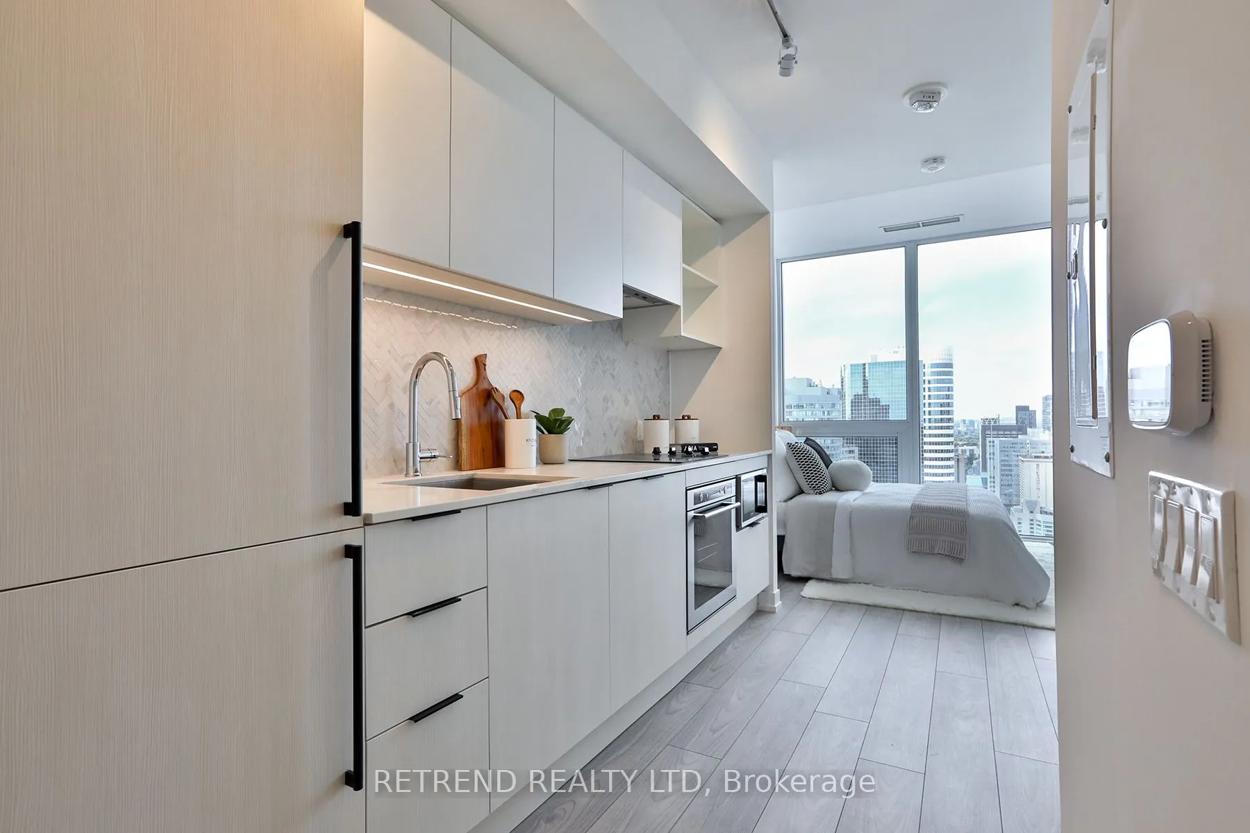 82 Dalhousie Street #PH08