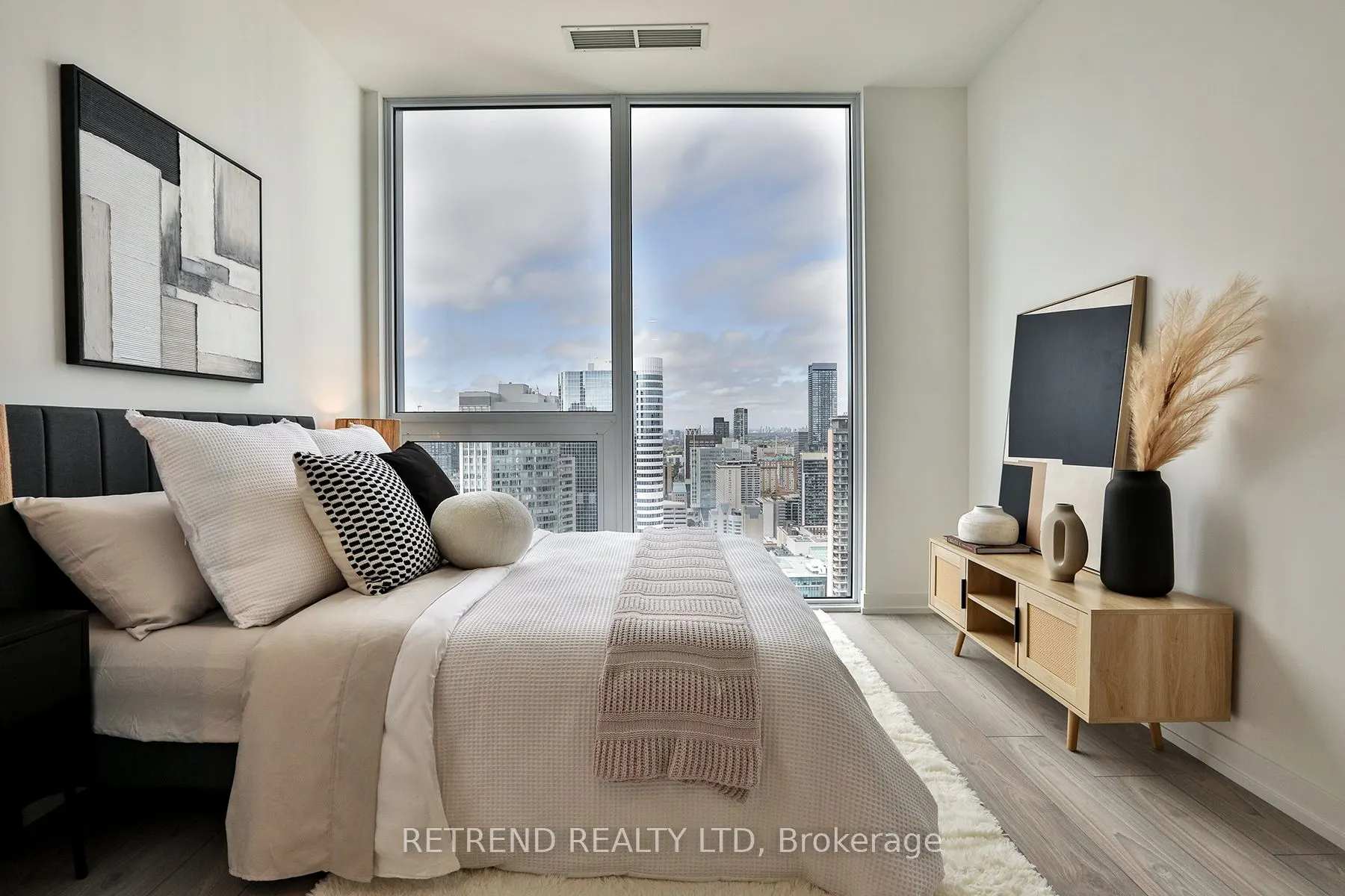 82 Dalhousie Street #PH08