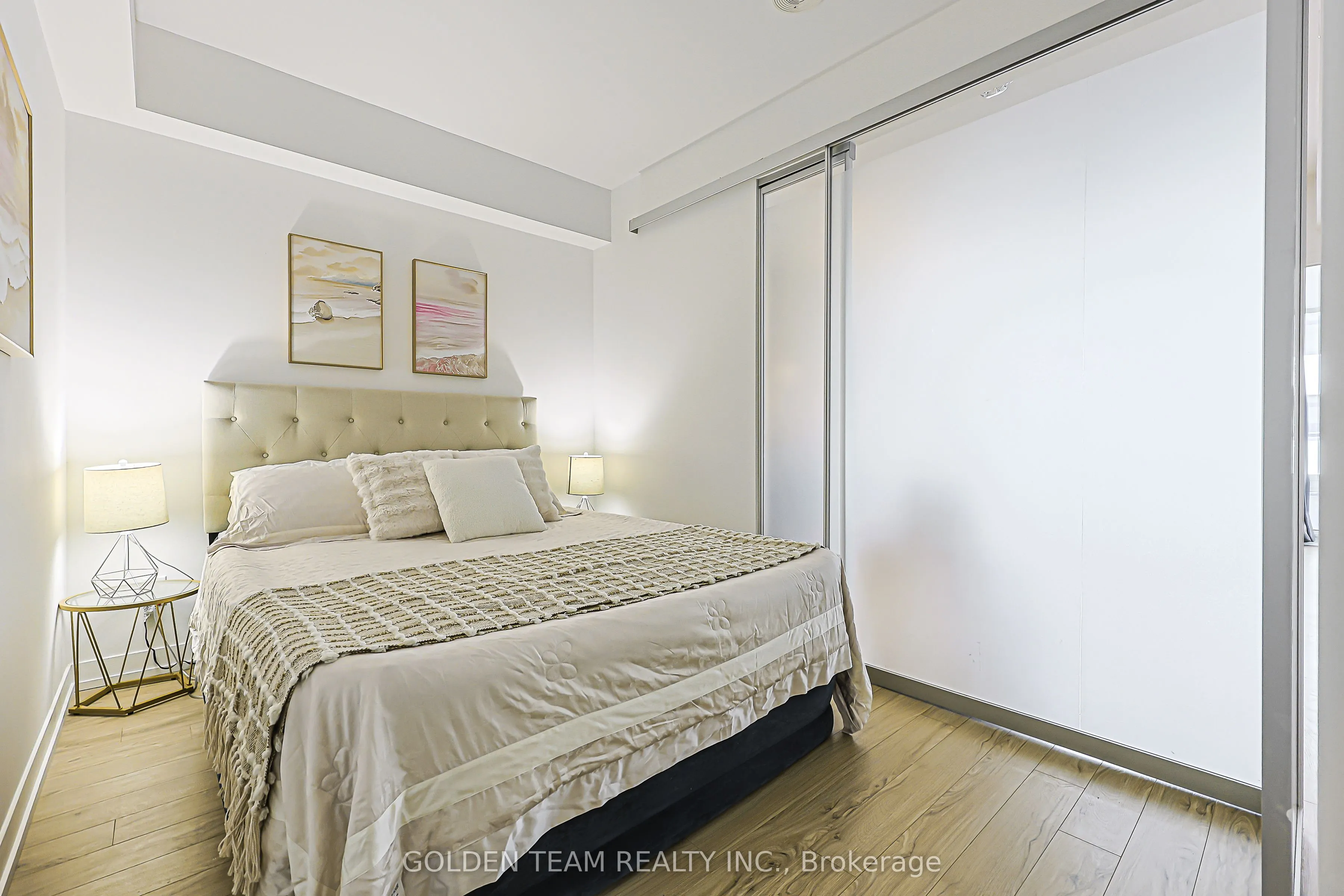 85 Wood Street #3802