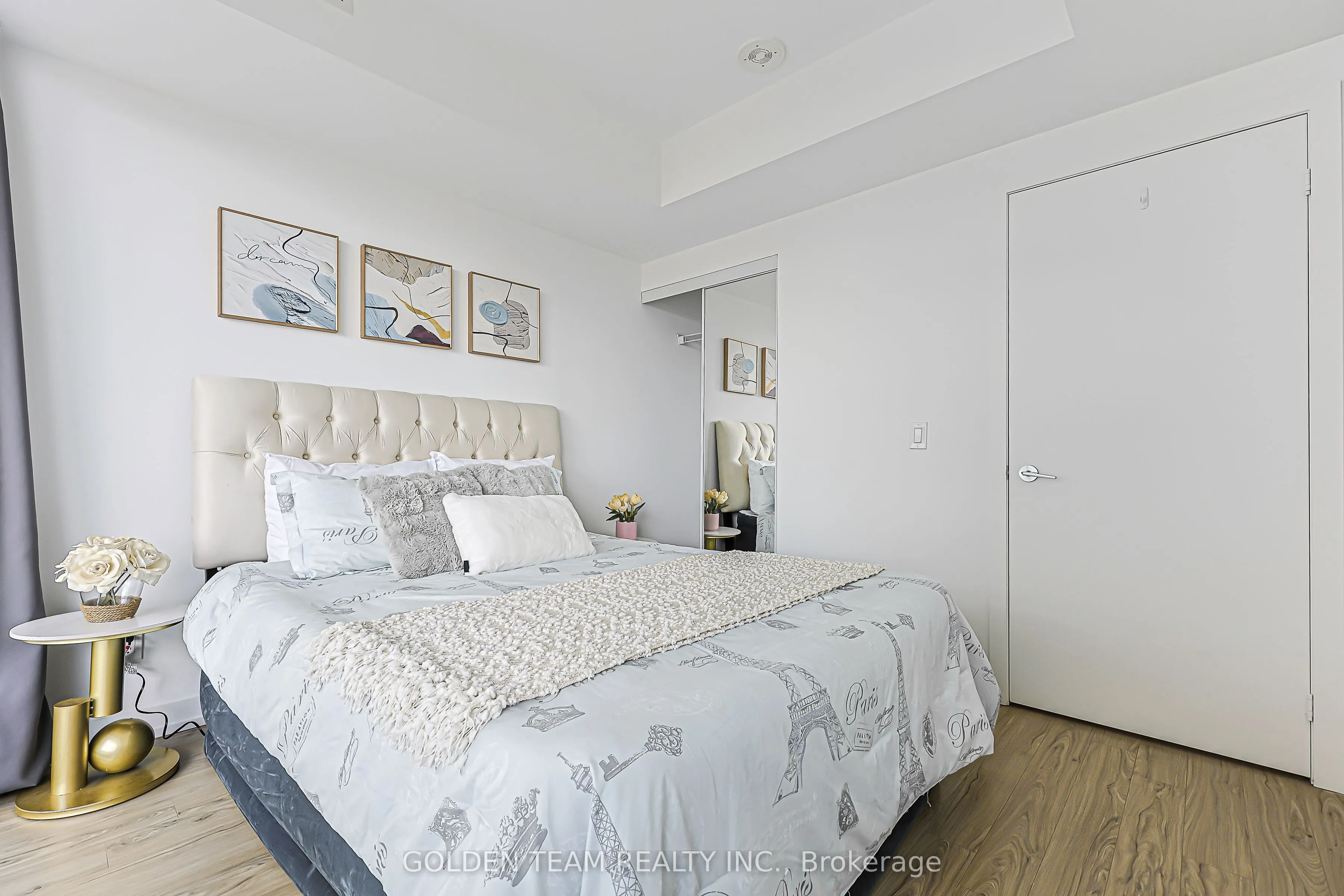 85 Wood Street #3802