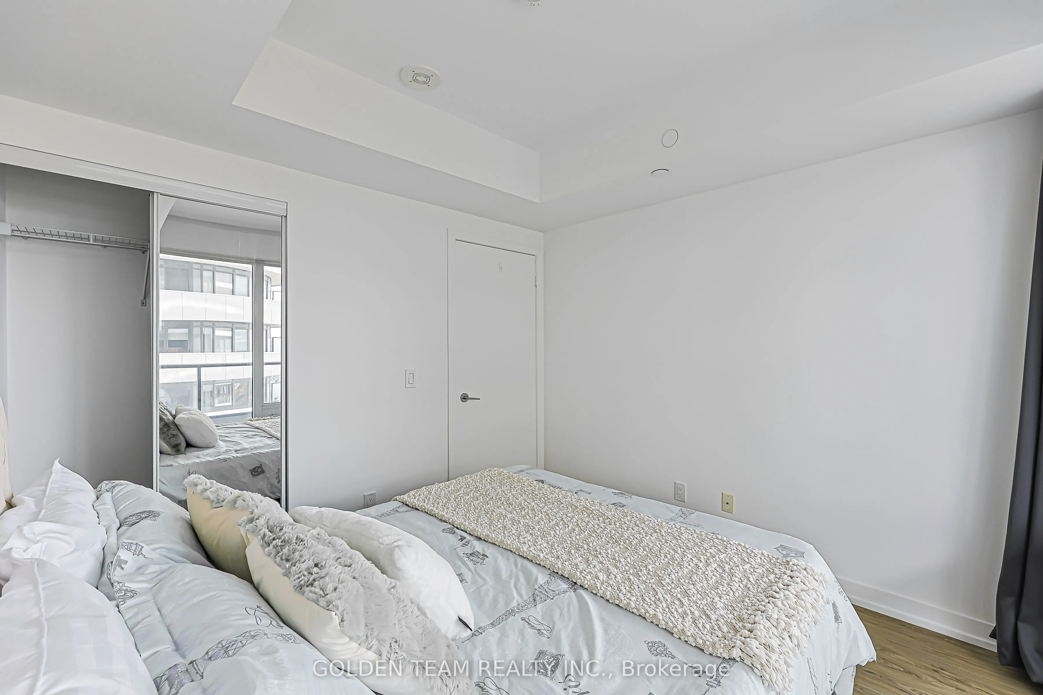 85 Wood Street #3802