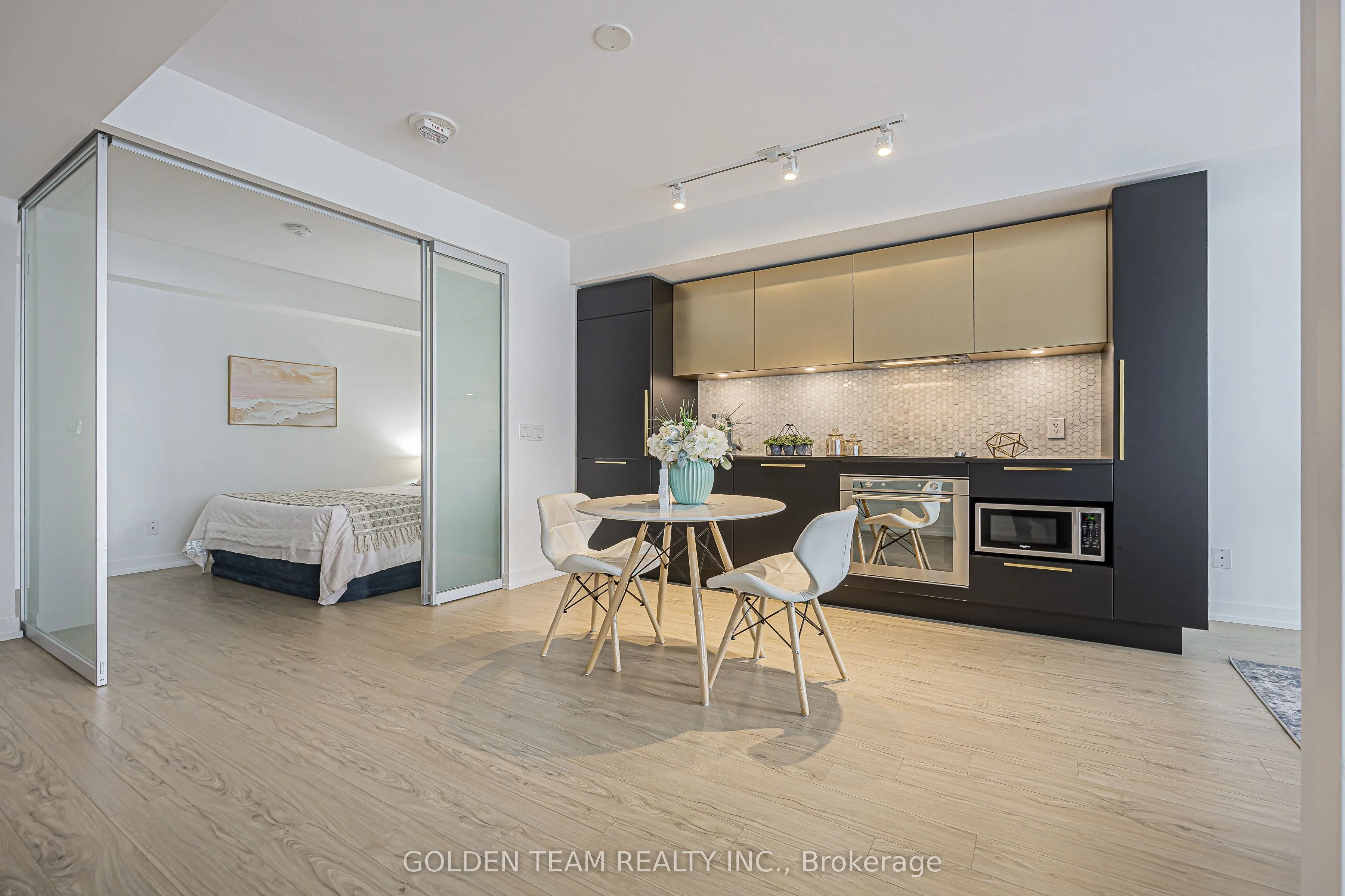 85 Wood Street #3802