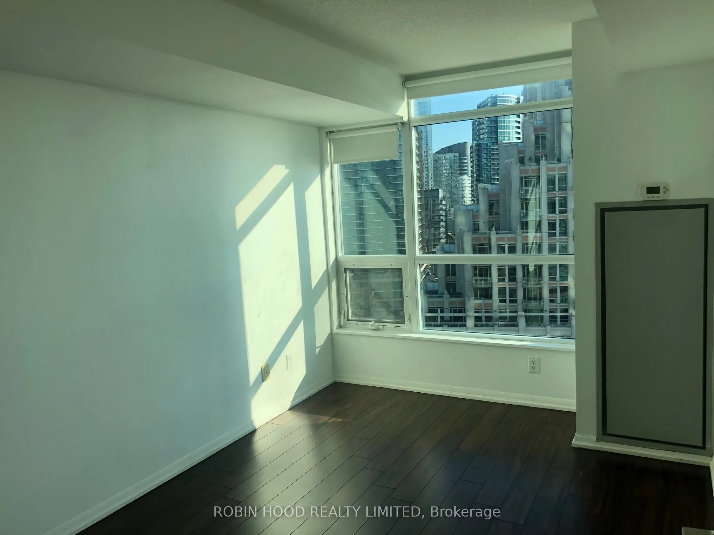 215 Fort York Boulevard #1601