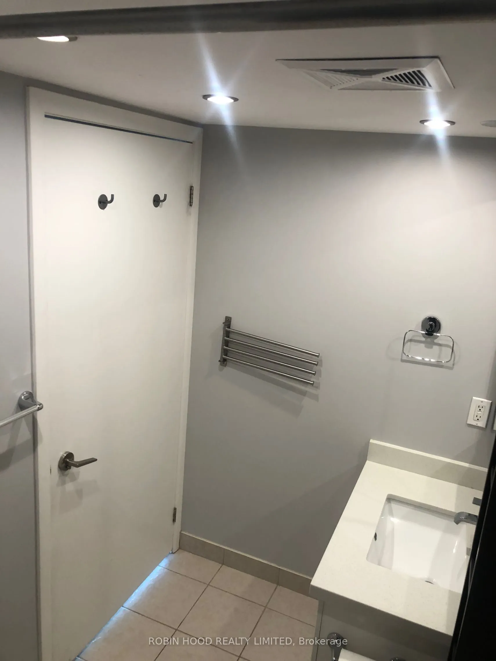 215 Fort York Boulevard #1601