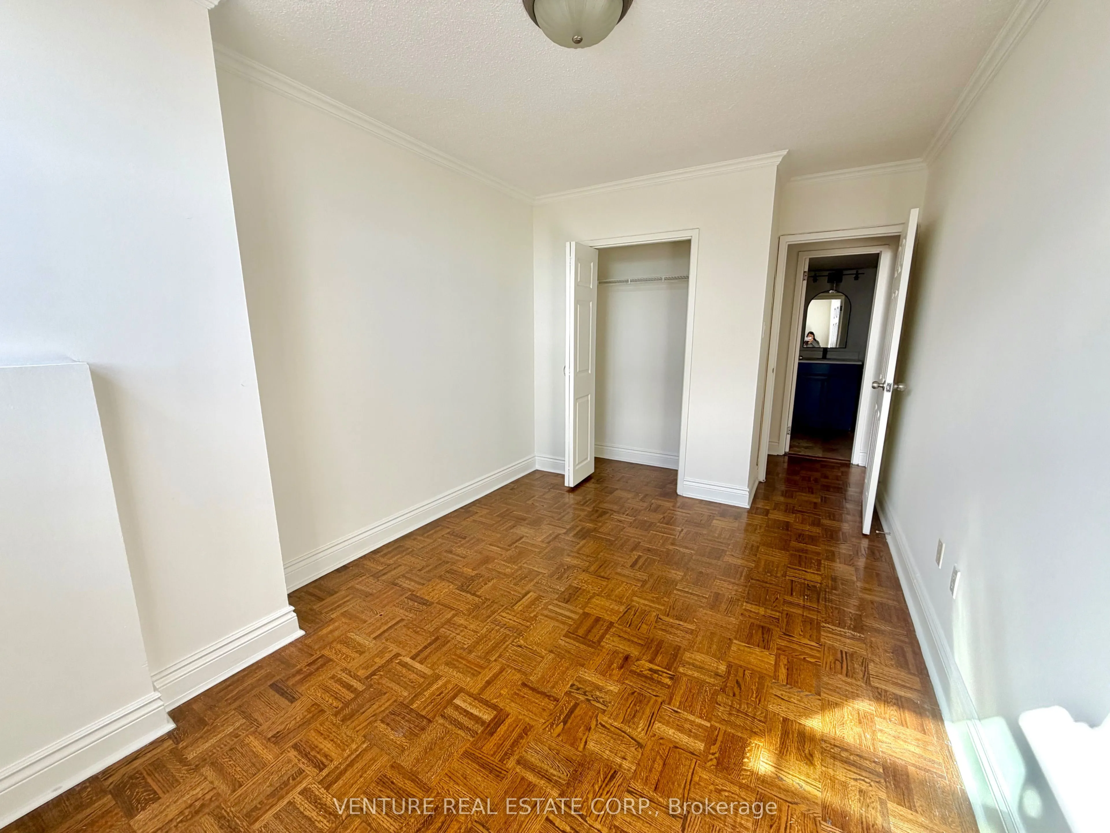 5949 Yonge Street #801