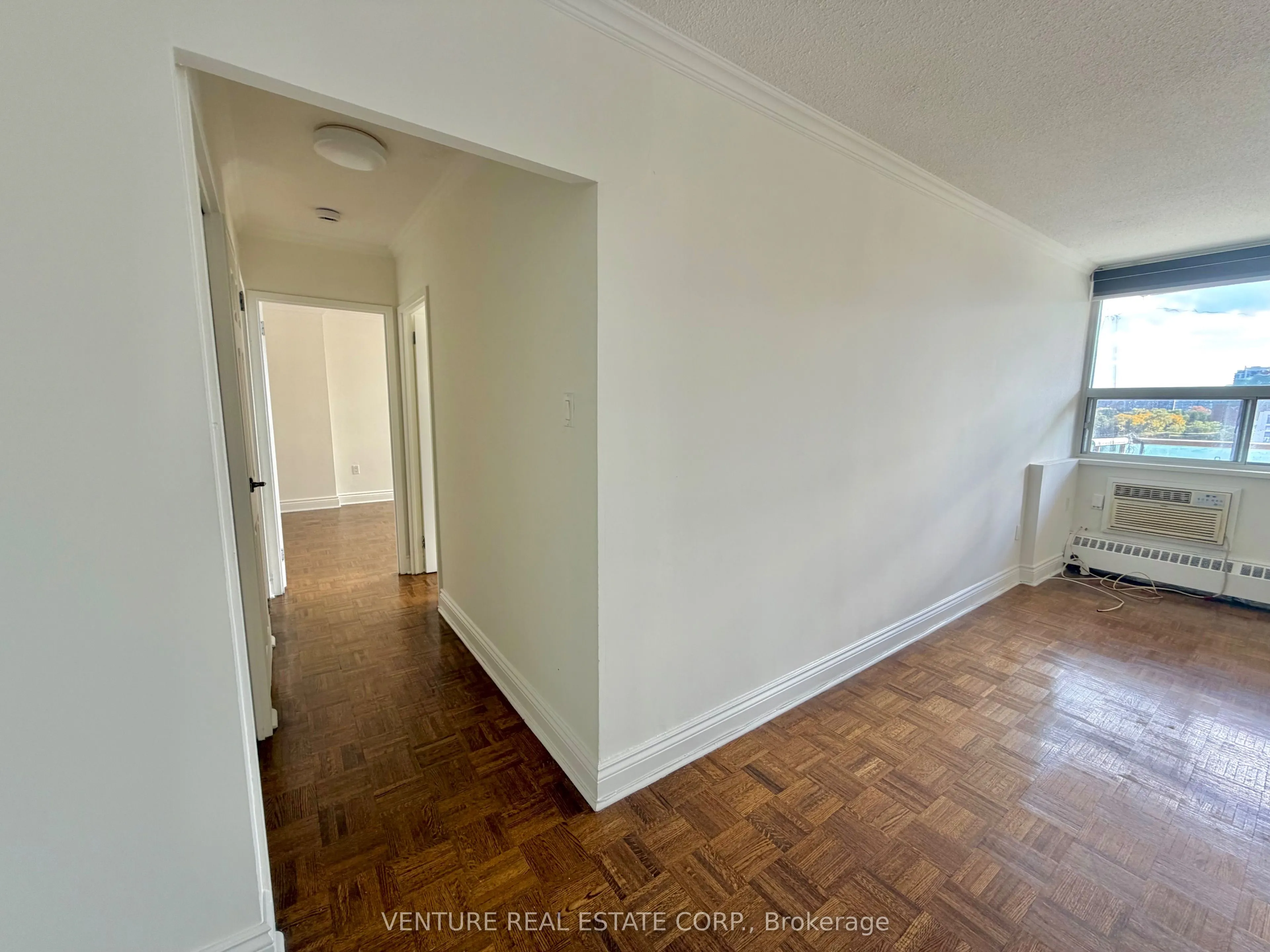5949 Yonge Street #801