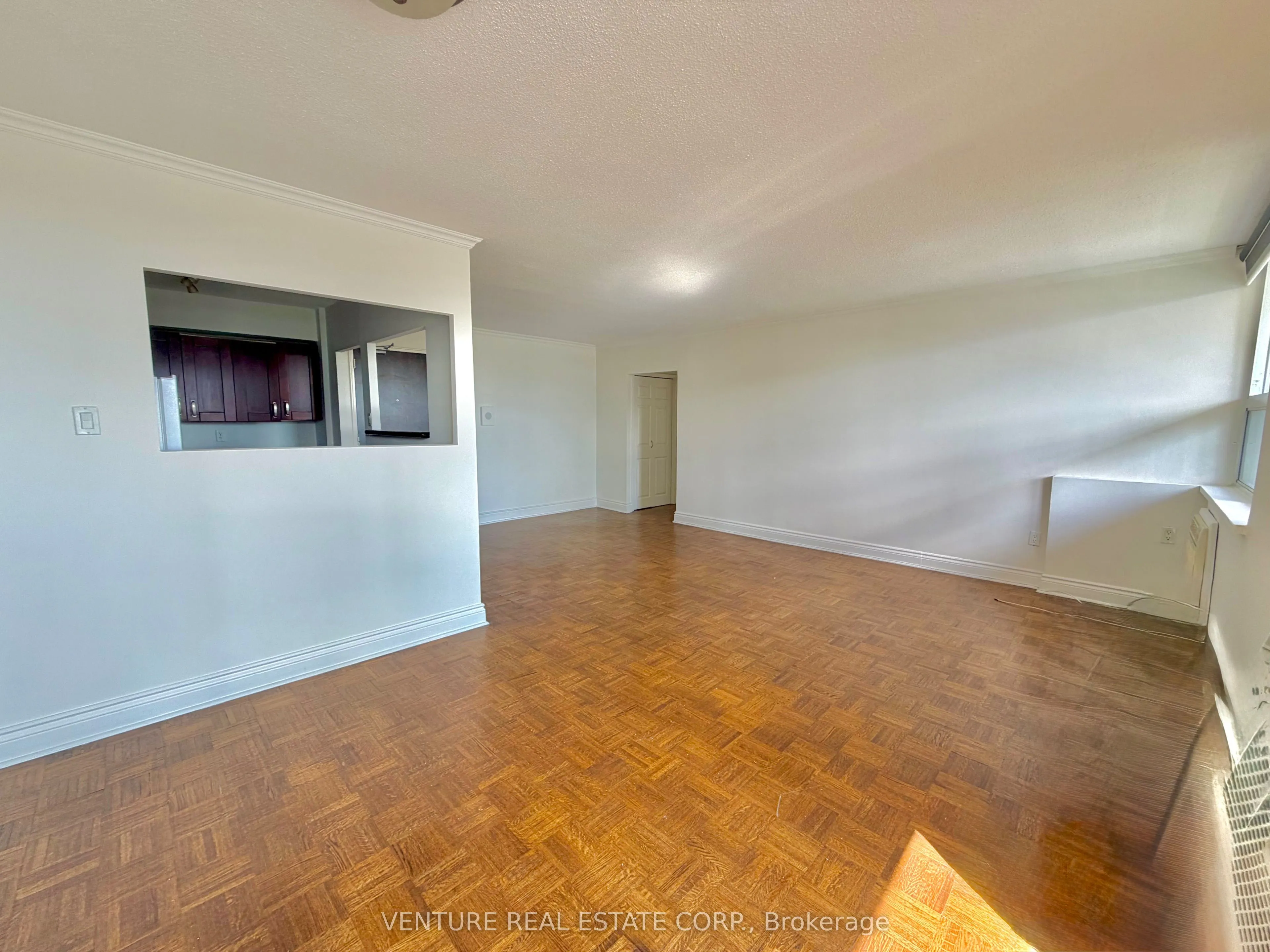 5949 Yonge Street #801
