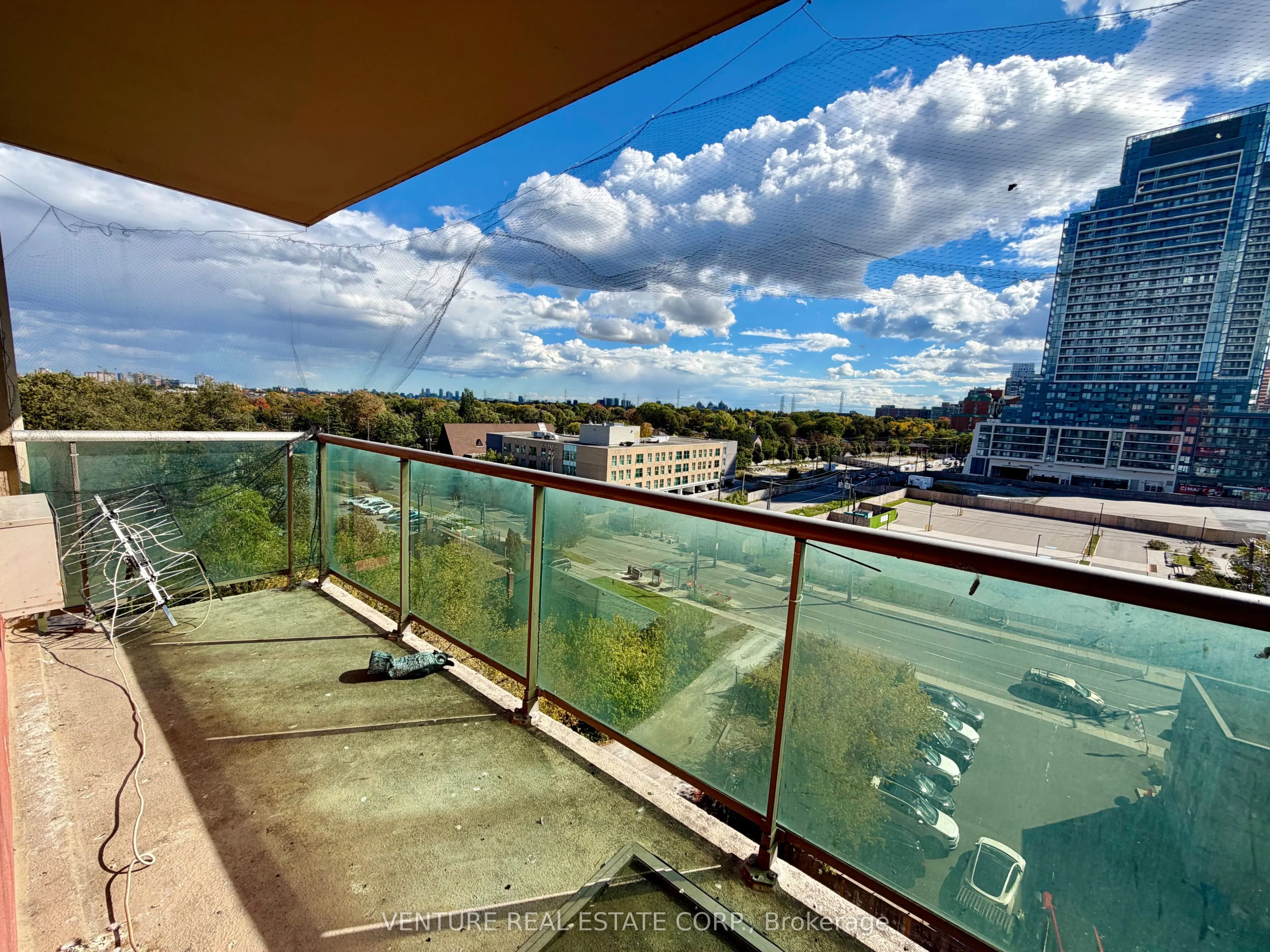 5949 Yonge Street #801