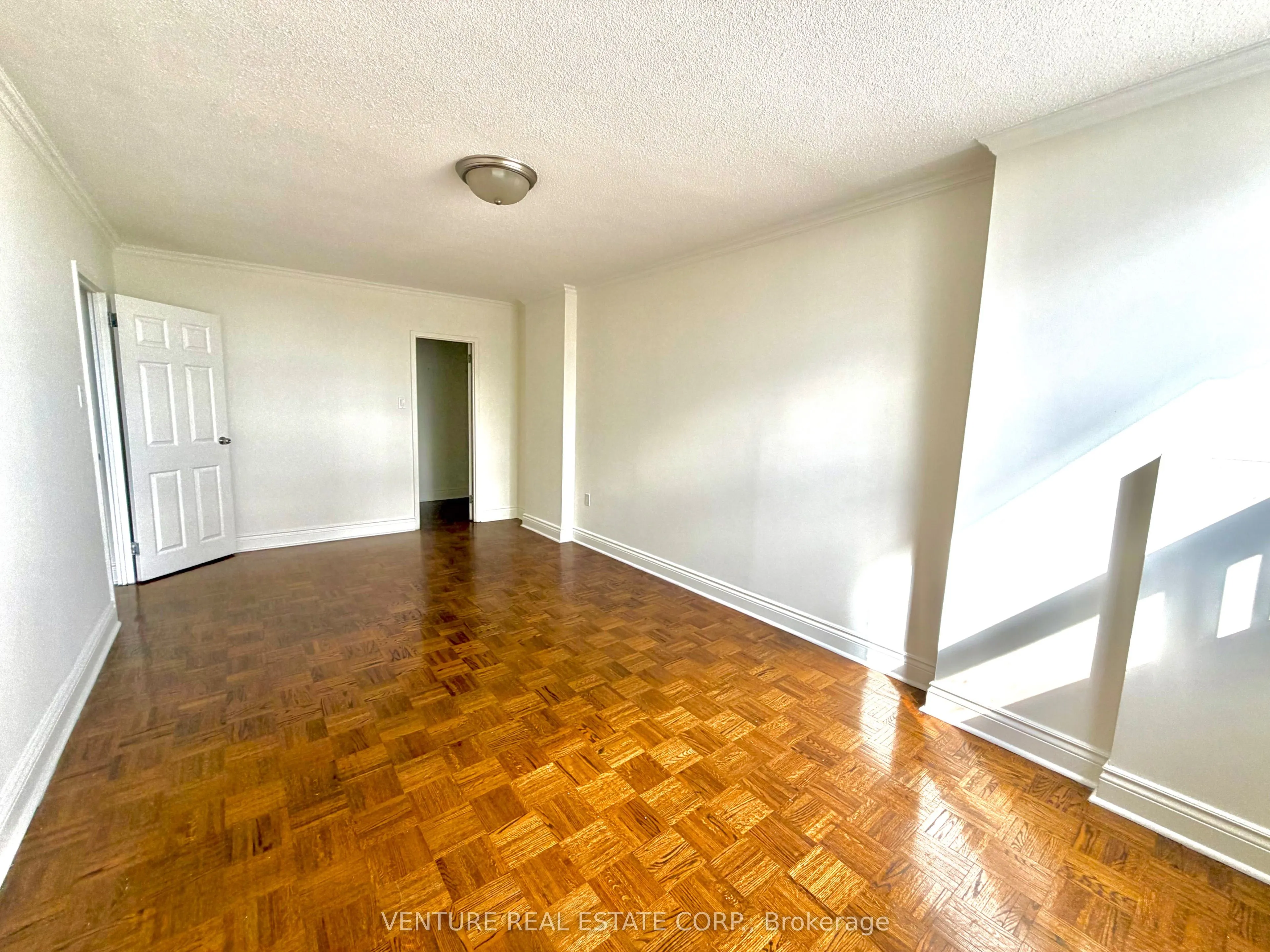 5949 Yonge Street #801