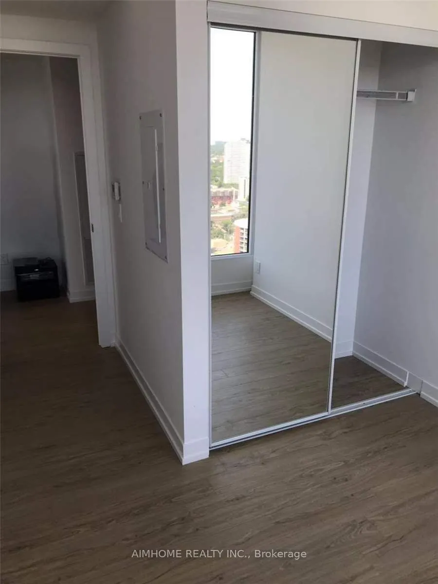 85 Wood Street #3916