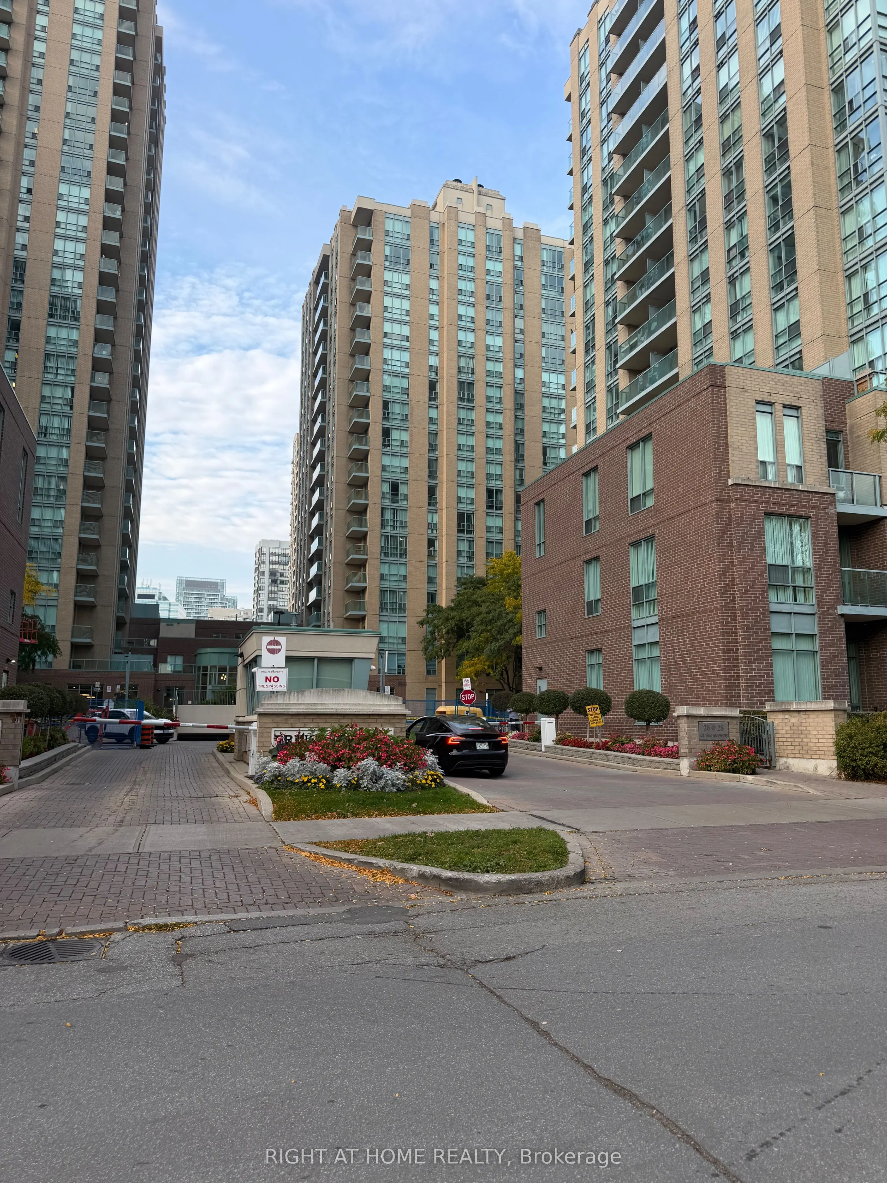 26 Olive Avenue #908