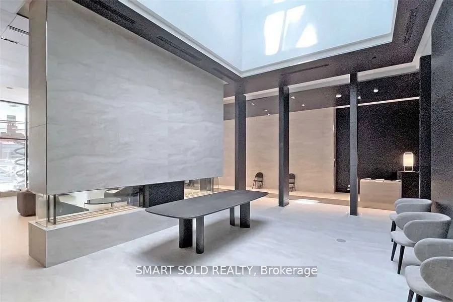 2221 Yonge Street #3103