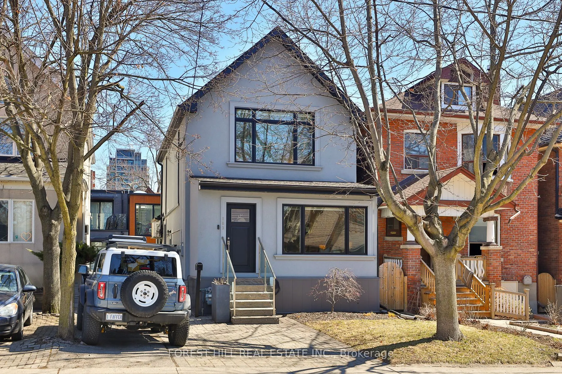 163 Wychwood Avenue