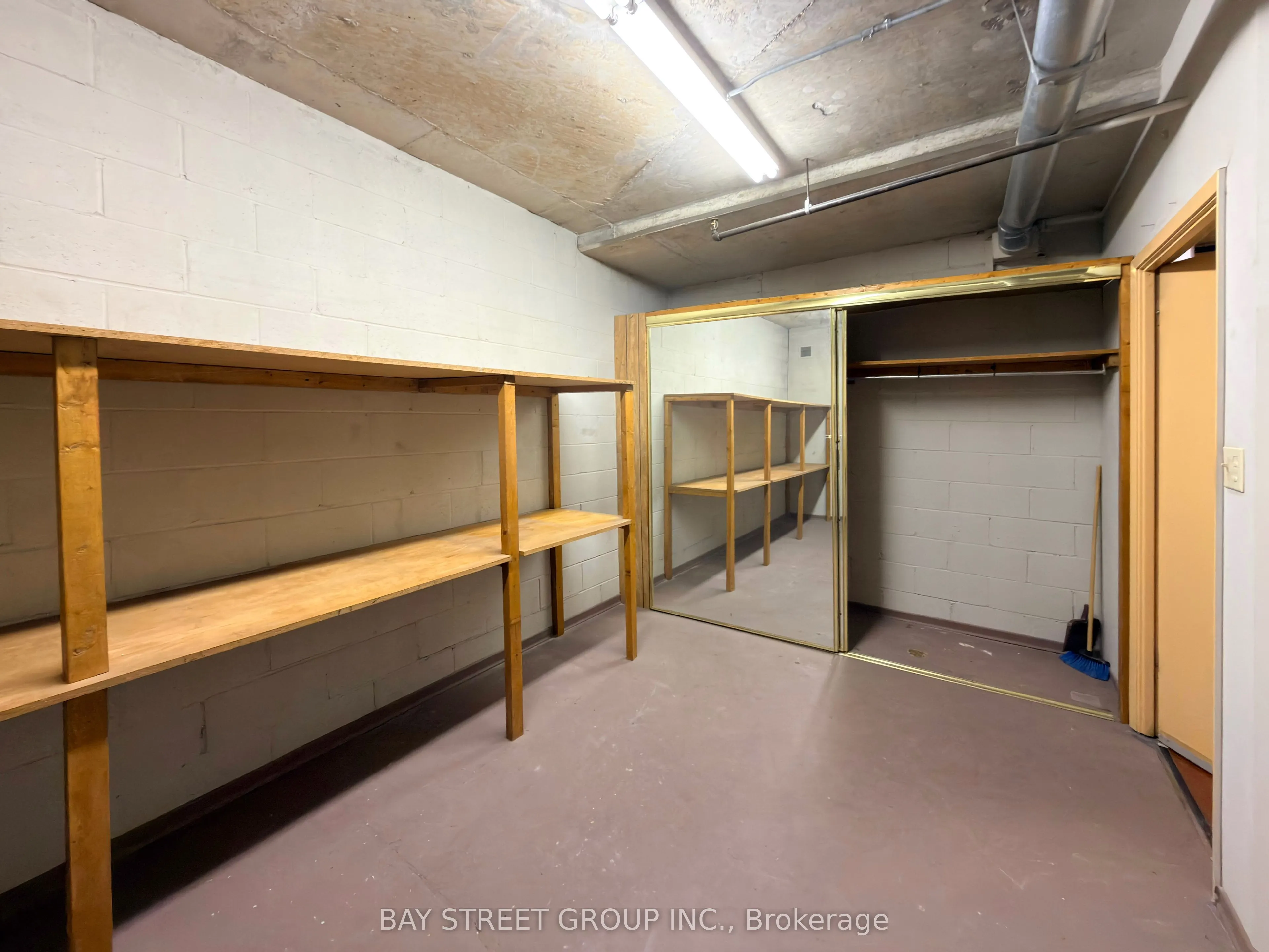 85 Skymark Drive #2201