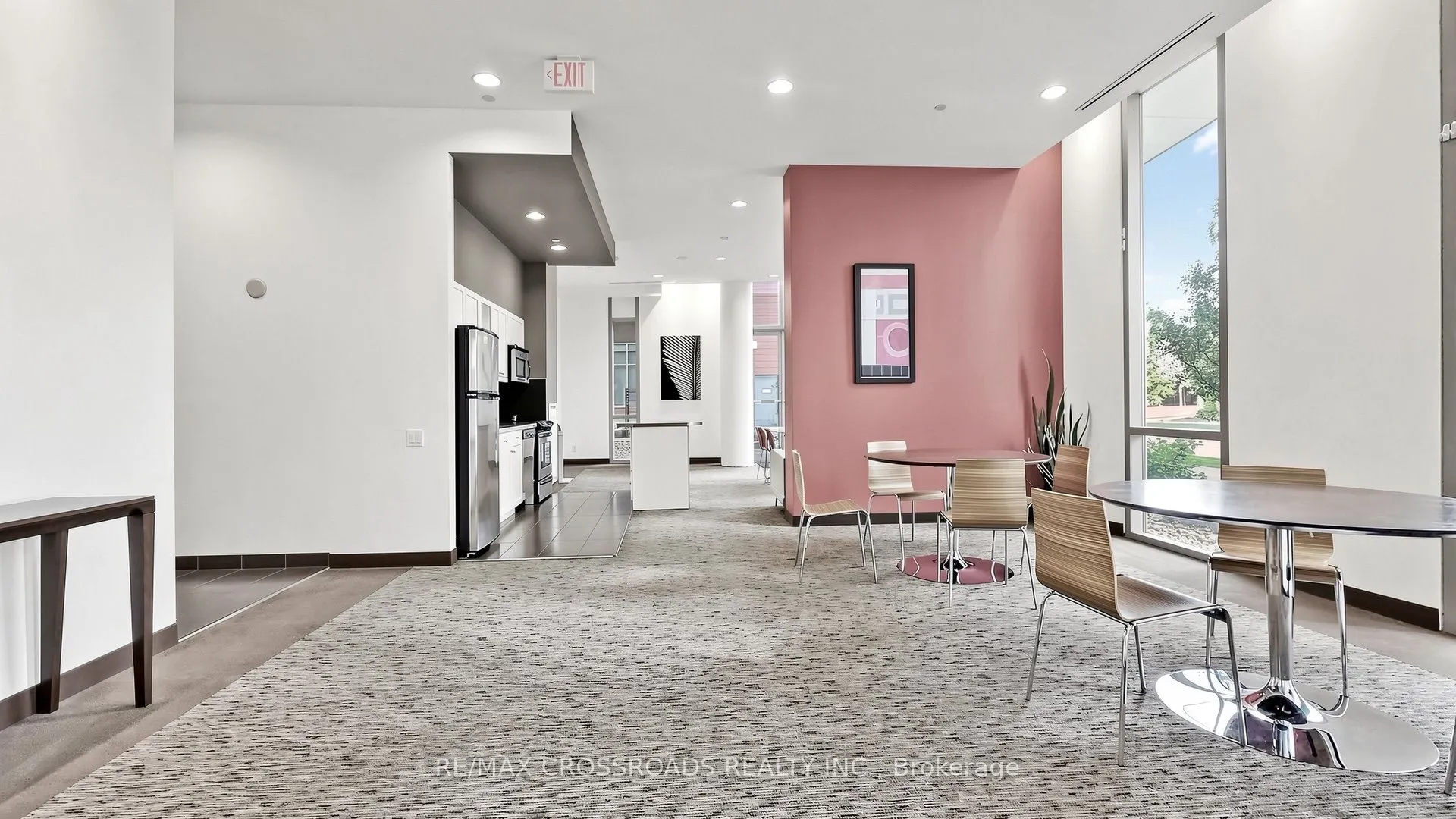 30 Canterbury Place #606