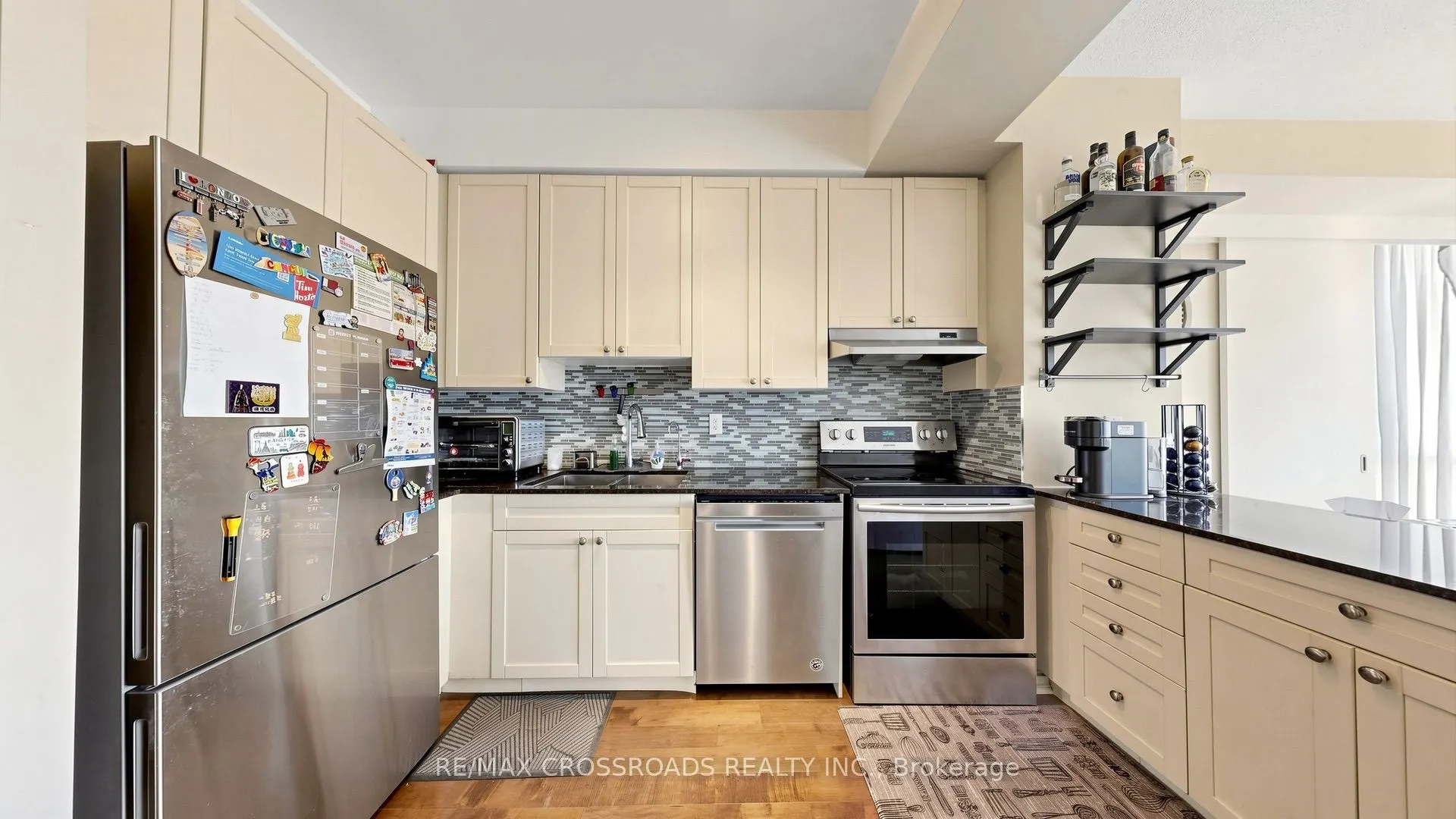 30 Canterbury Place #606