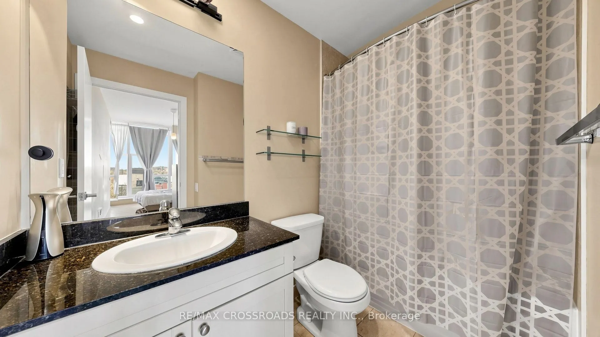30 Canterbury Place #606